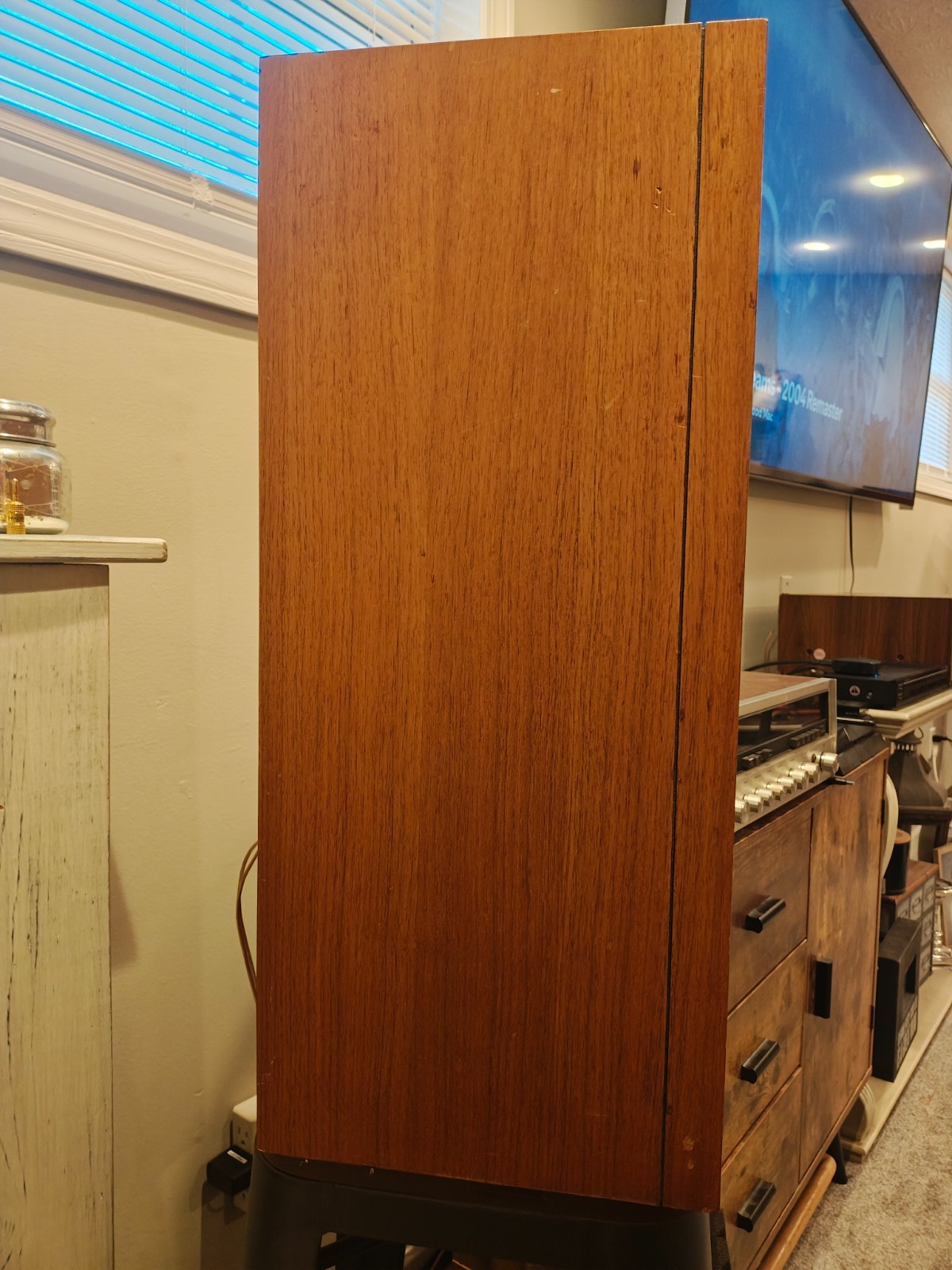 Acoustic Research AR-11b Vintage Speakers / Freshly refoamed / Yellow Tweeters
