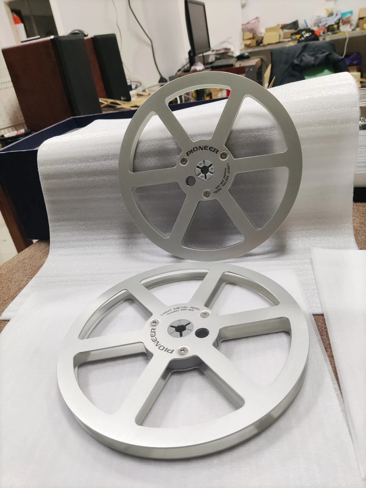 New One Pair Pioneer red 1/4 7” Tape Reel Light Metal Aluminum Take Up Reel