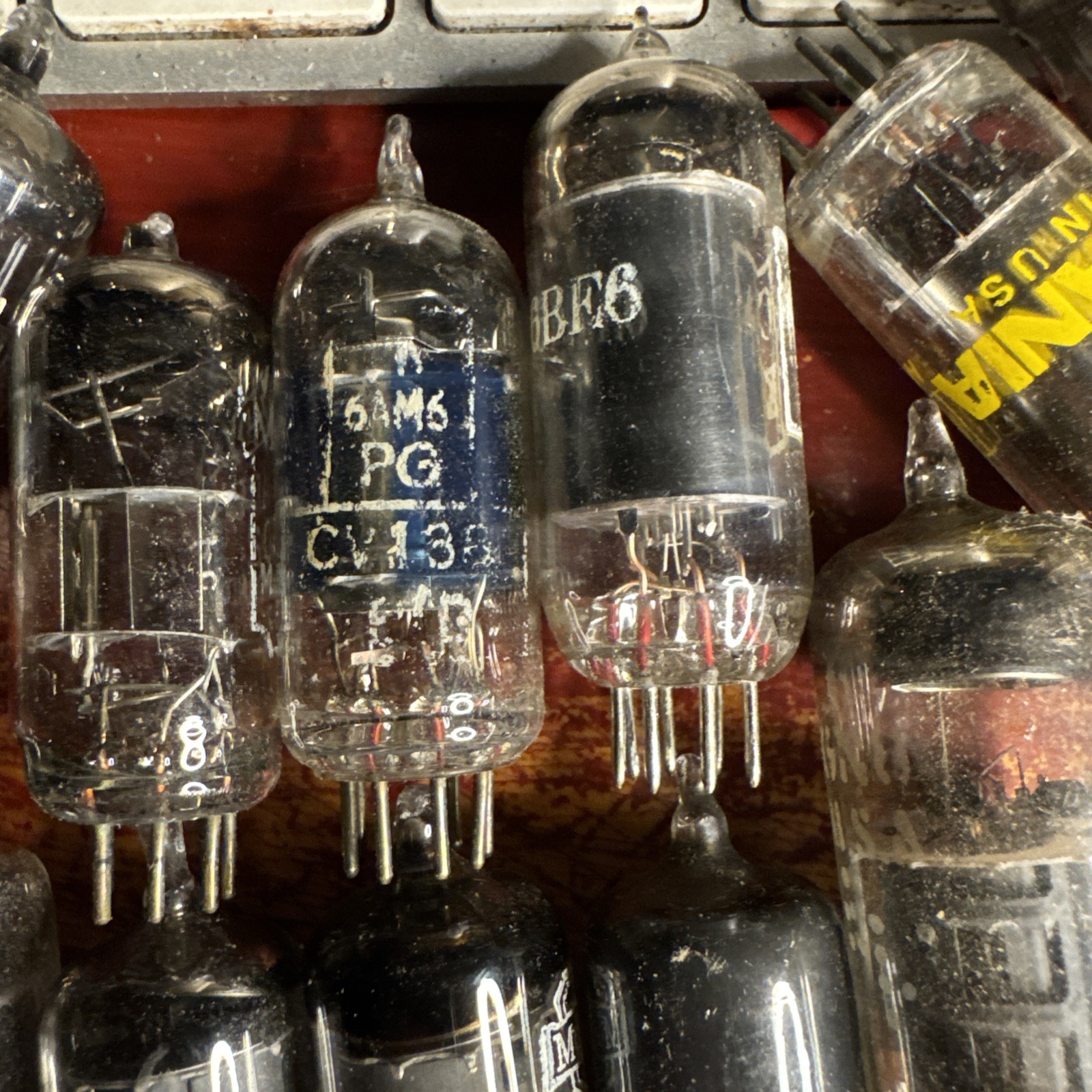 Vintage Vacuum Tube Lot – 40+ Tubes – RCA, Sylvania, Mullard, GE, Brimar SomeRar