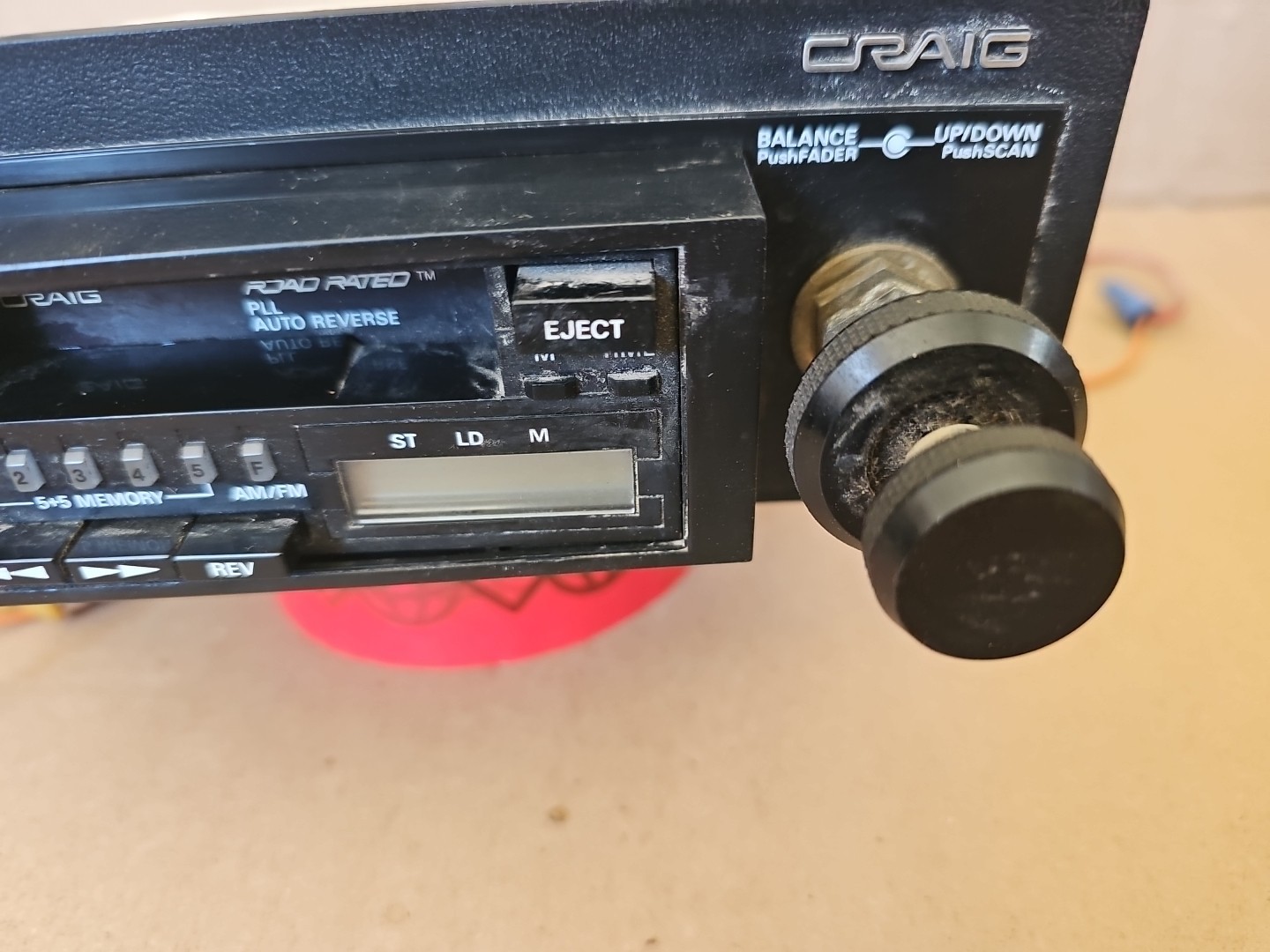 Vintage Craig Model T824 AM/FM Cassette Car Stereo Auto Reverse Japan