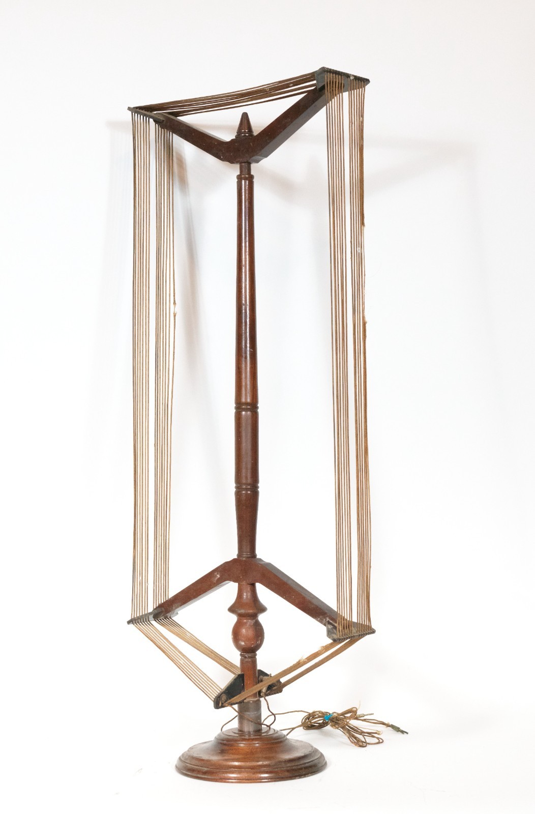 1920’s DeLuxe Loop Antenna * Iconic Radio Loop * Excellent & All Original