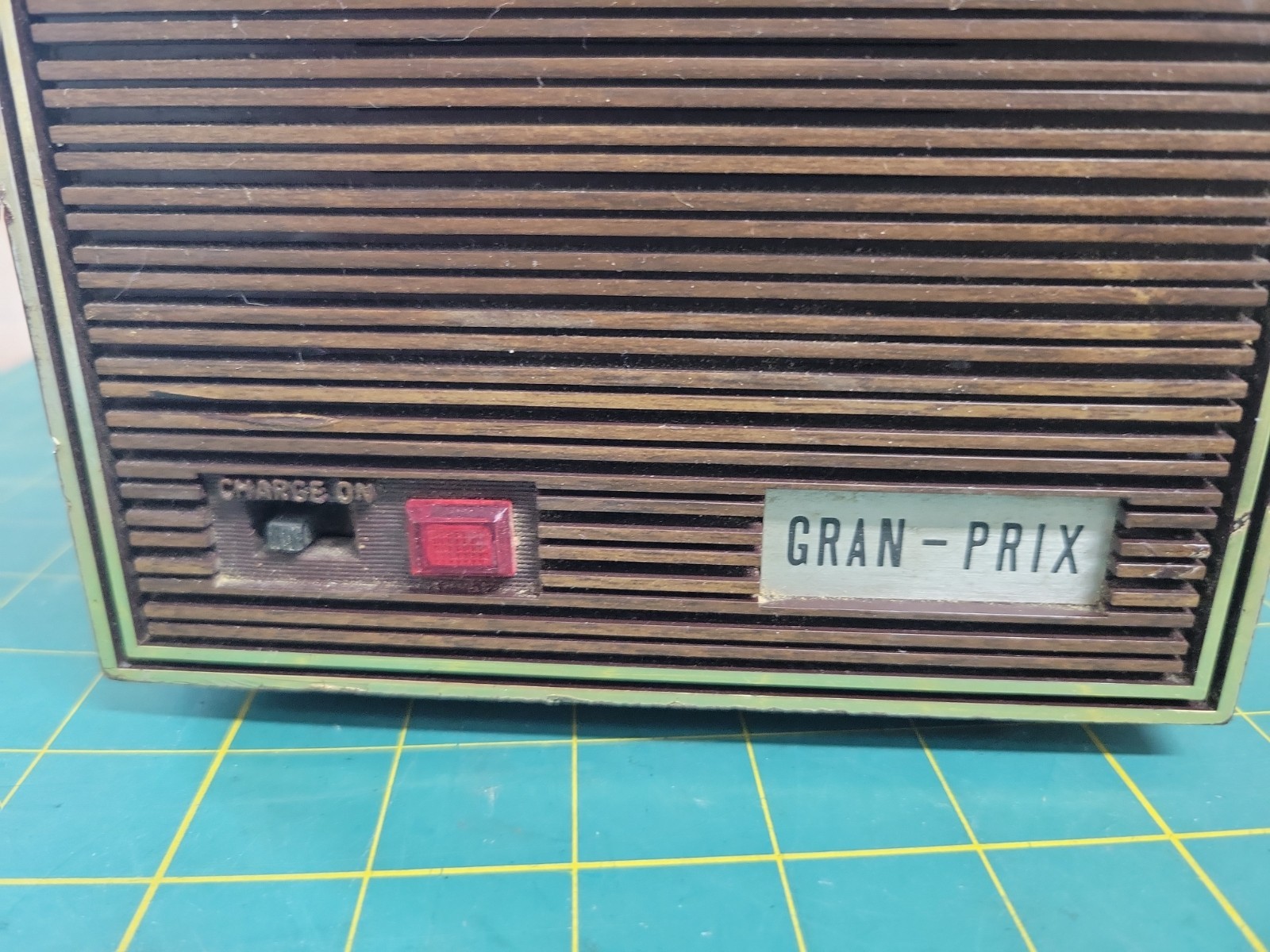 Vintage Gran Prix Multi-Band World Radio – AM/FM/SW/Air/PB/WB – for Repair