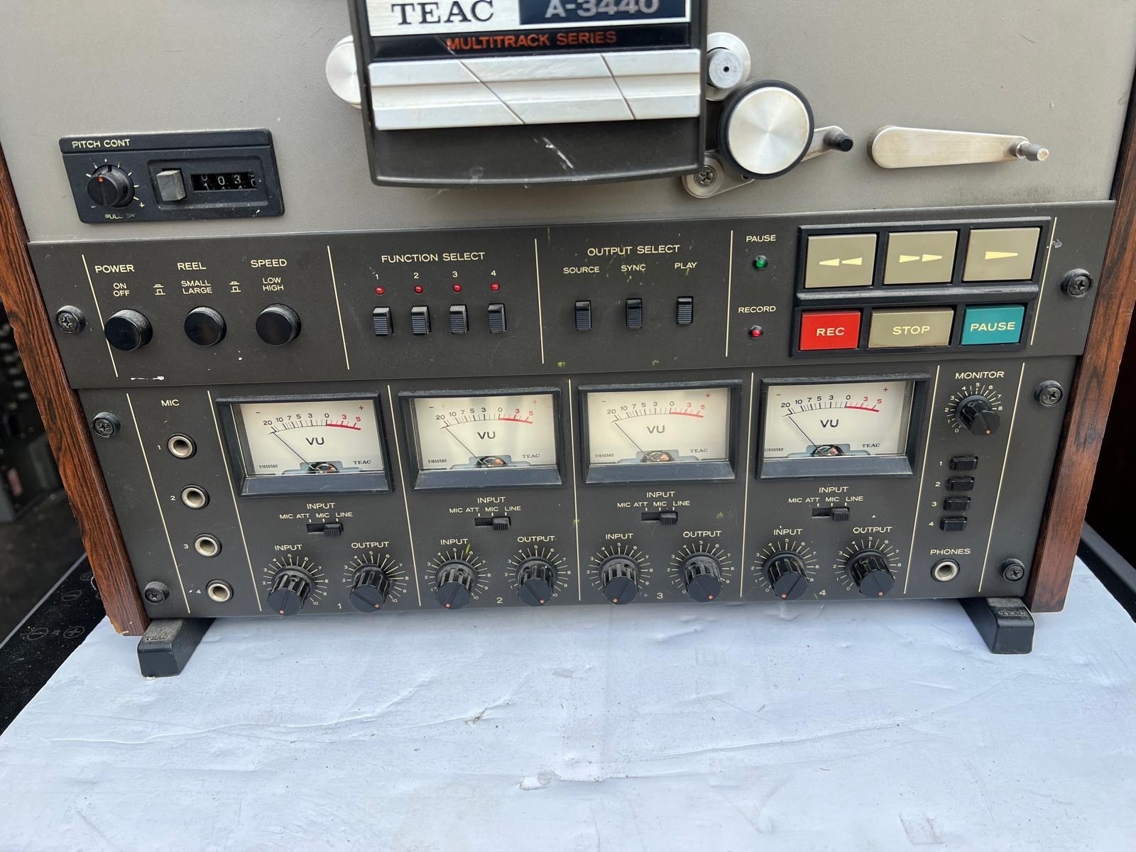 TEAC A-3440 TAPE RECORDER REEL TO REEL