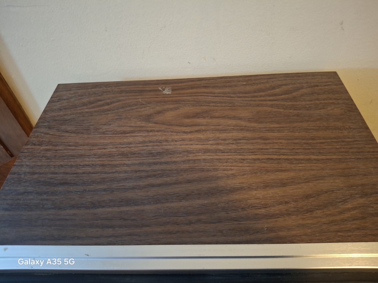 Realistic STA-21 AM/FM Stereo Receiver Walnut UNTESTED. Powers On. Sold As Is.