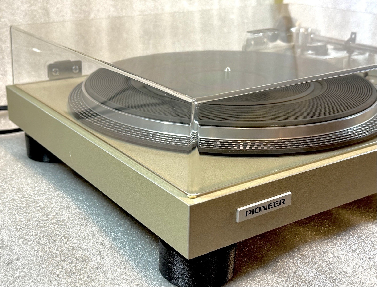 Vintage Pioneer PL-518 Direct Drive Turntable Near Mint Original Box and Packing