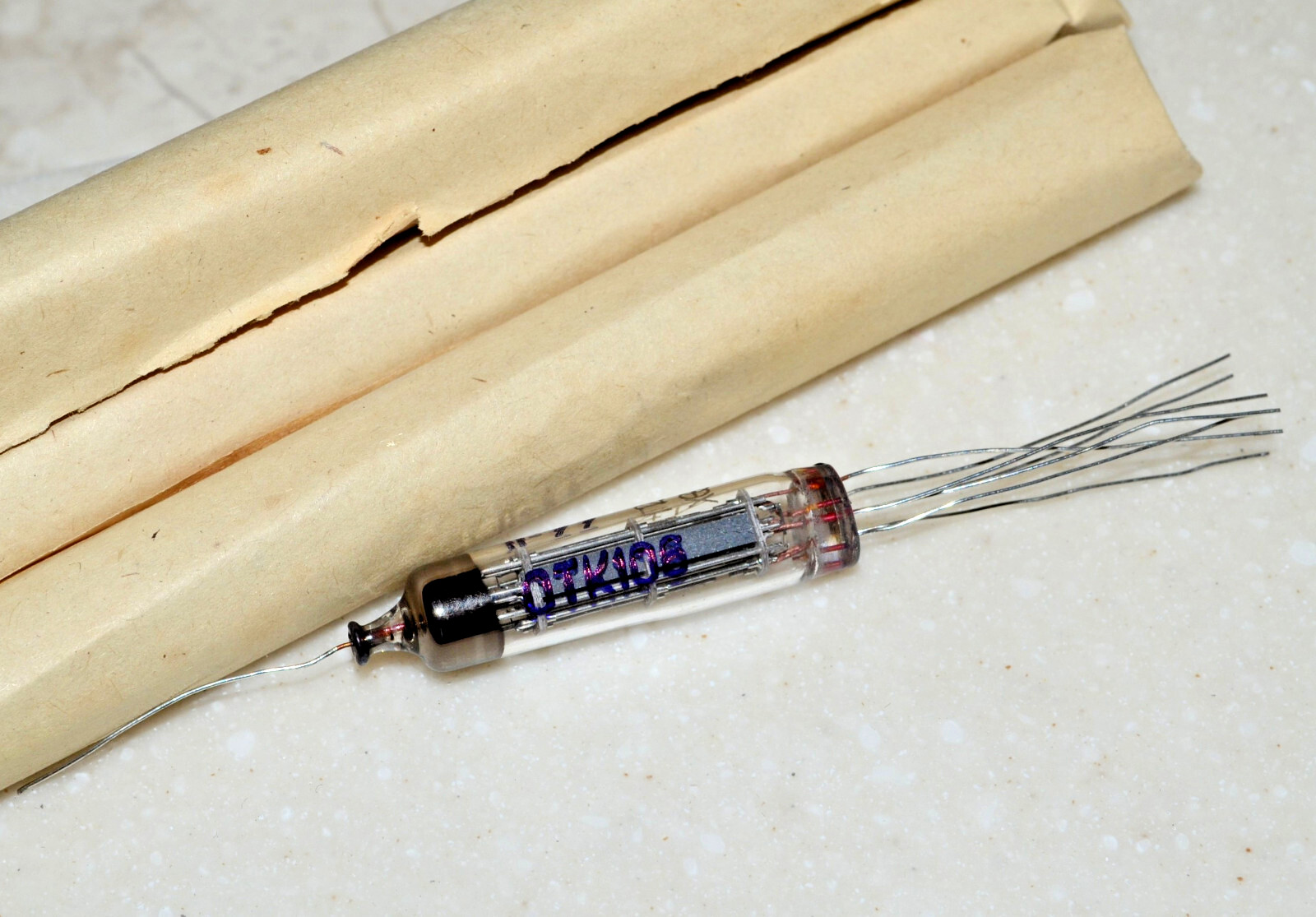 8pcs 1P24B / 1П24Б Tiny HF Pentode Tube Soviet MATCHED DATE 02/1977 NEW