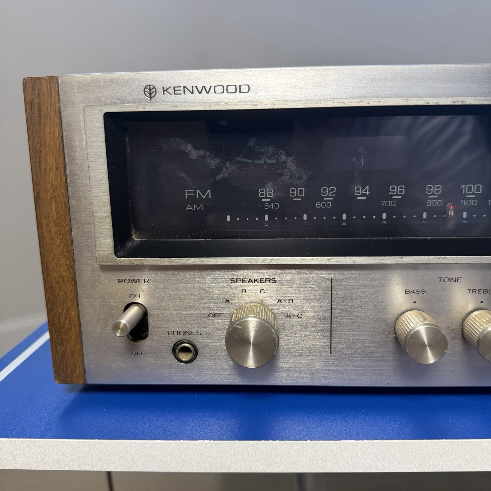 KENWOOD KR-6400 VINTAGE AM/FM STEREO RECEIVER – PARTIALLY TESTED AND WORKING!