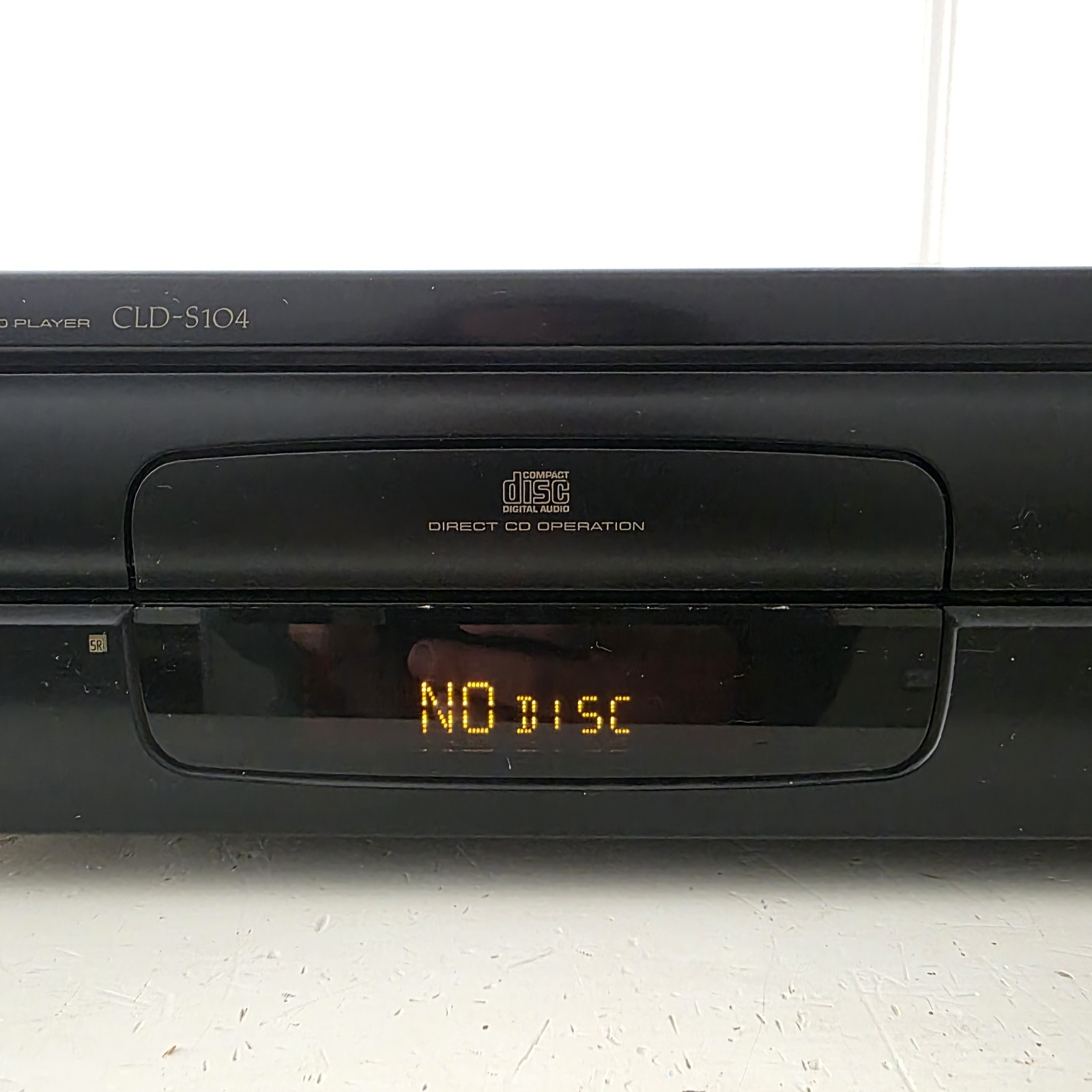 Pioneer CLD-S104 LaserDisc Player – TESTED Working – No Remote