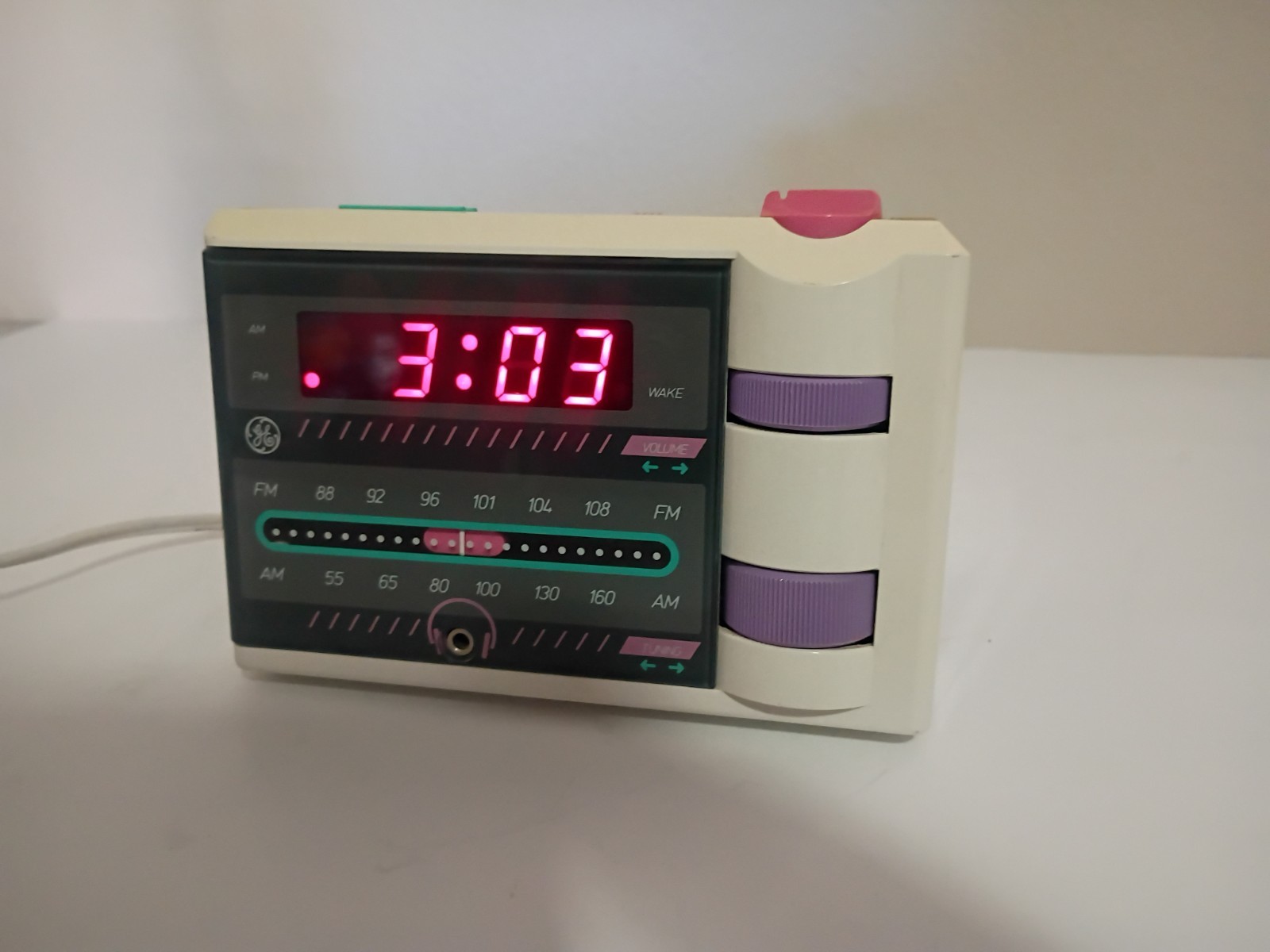 GE P’Jammer Am/Fm Radio Alarm Clock Vintage 80s Tested Working (No Earbuds)