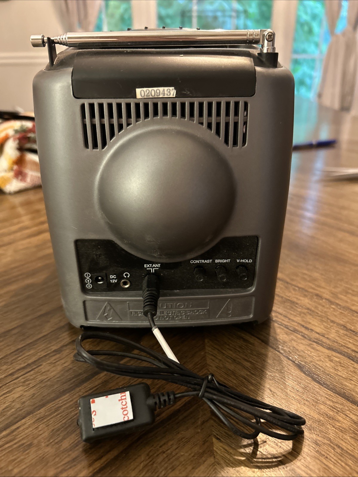 GPX Portable TV AM/FM Radio Black with Antenna & Power Adapter READ DESCRIPTION