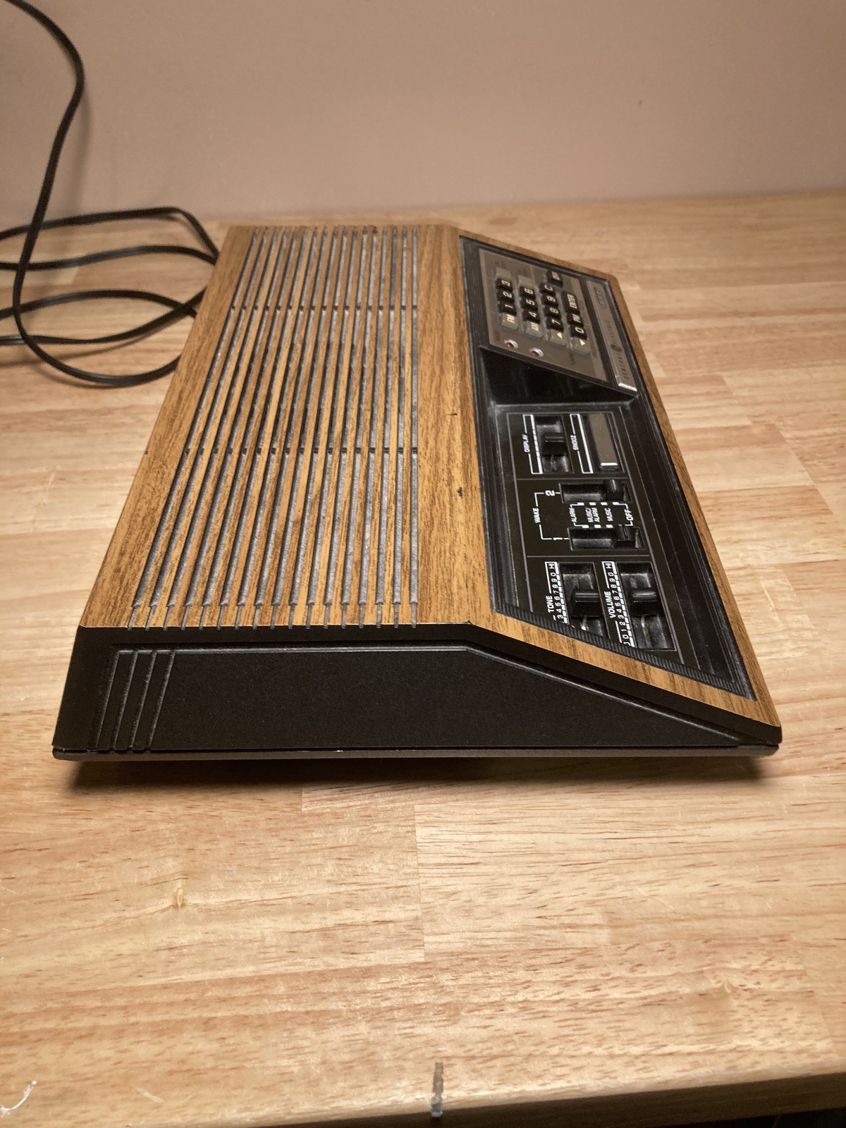 1979 General Electric 7-4885B Programmable Alarm Clock Radio Tested Working