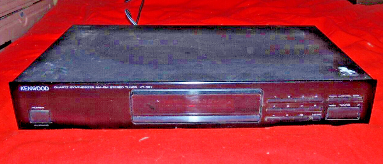 Vintage Kenwood Synthesizer AM/FM Stereo Tuner Model KT-591 Excellent
