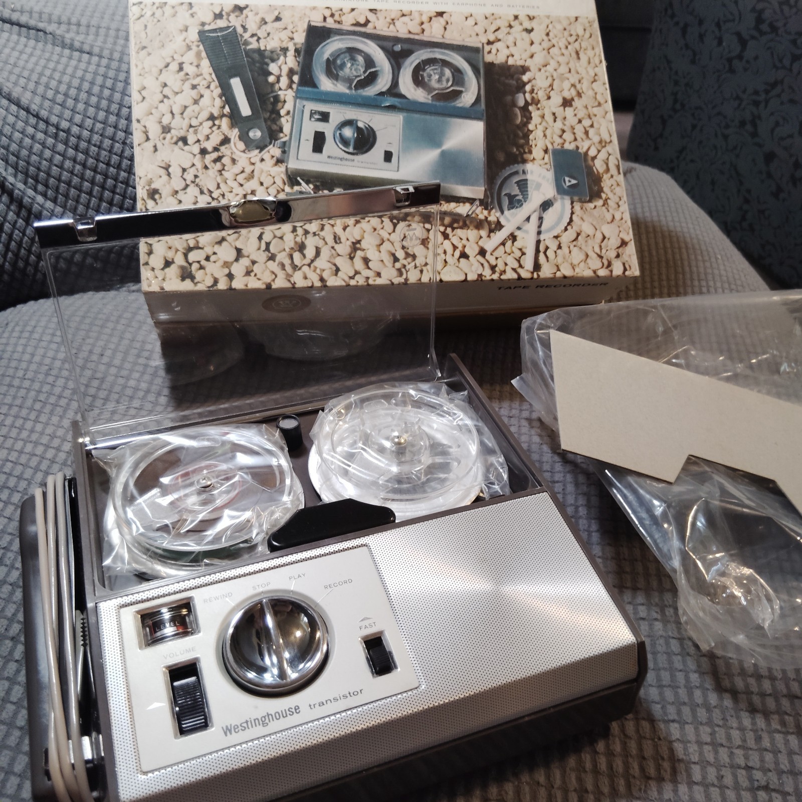 Westinghouse Model H28R1 Battery Powered Tape Recorder In Original Box