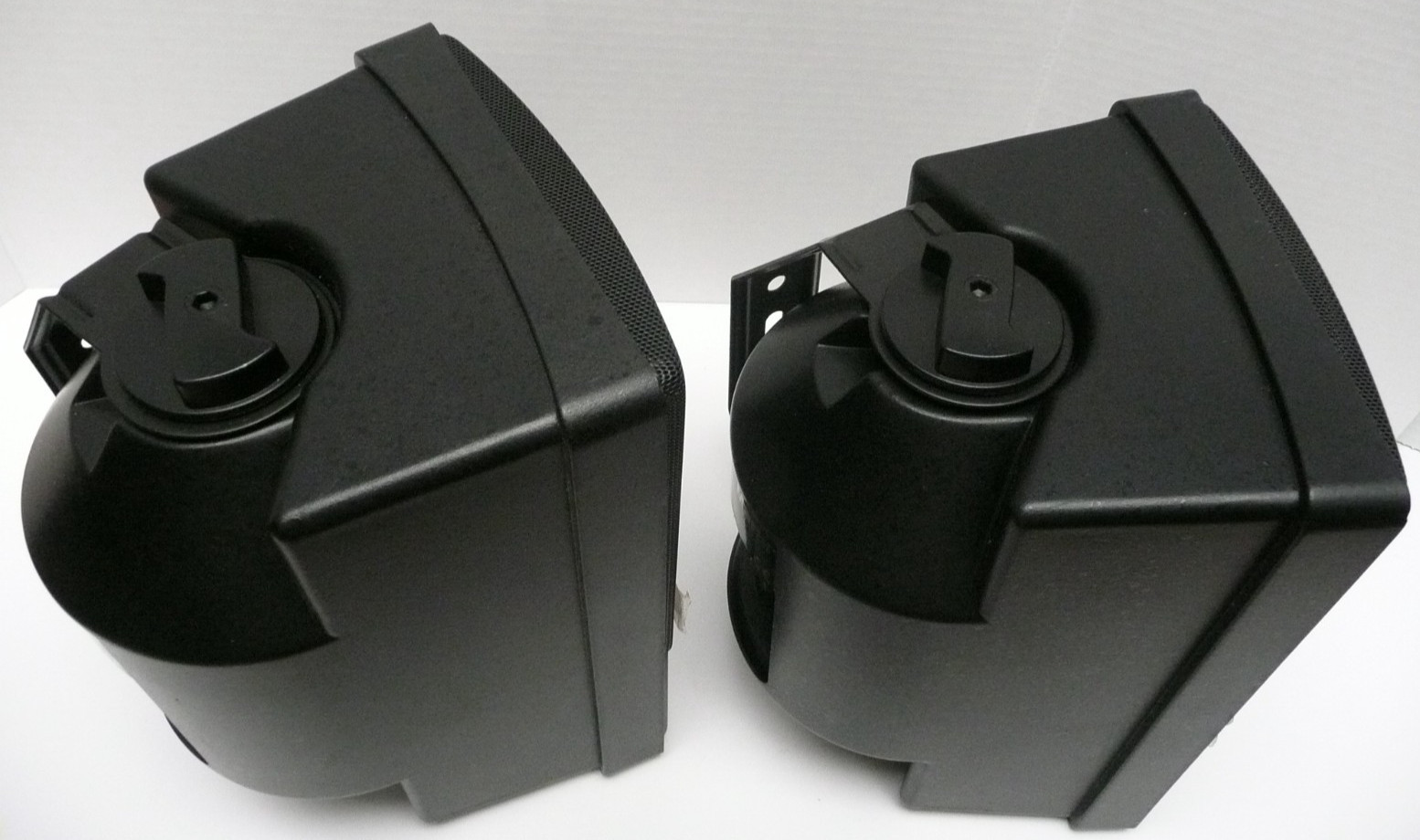Advent Marbl Indoor/Outdoor Pair of Speakers with Brackets