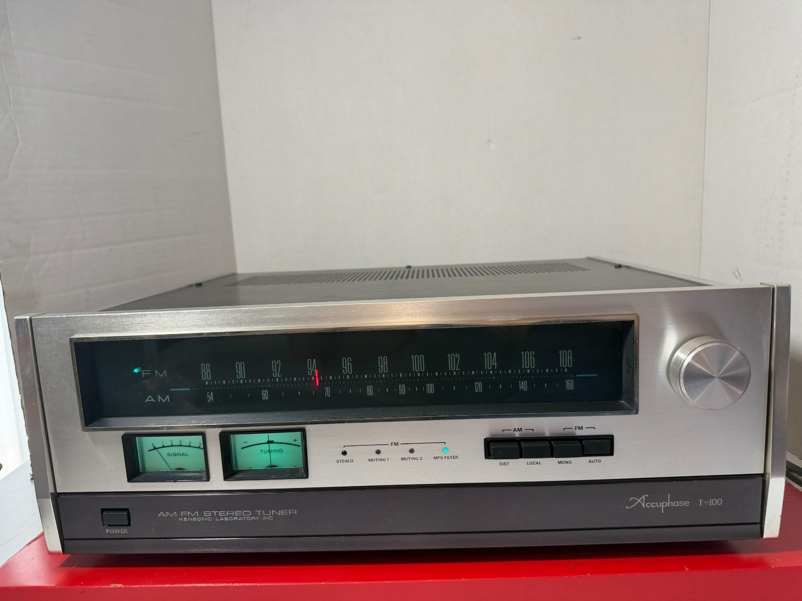 Accuphase T-100 AM FM Stereo Tuner 26W Kensonic Laboratory Japan-READ!!!!