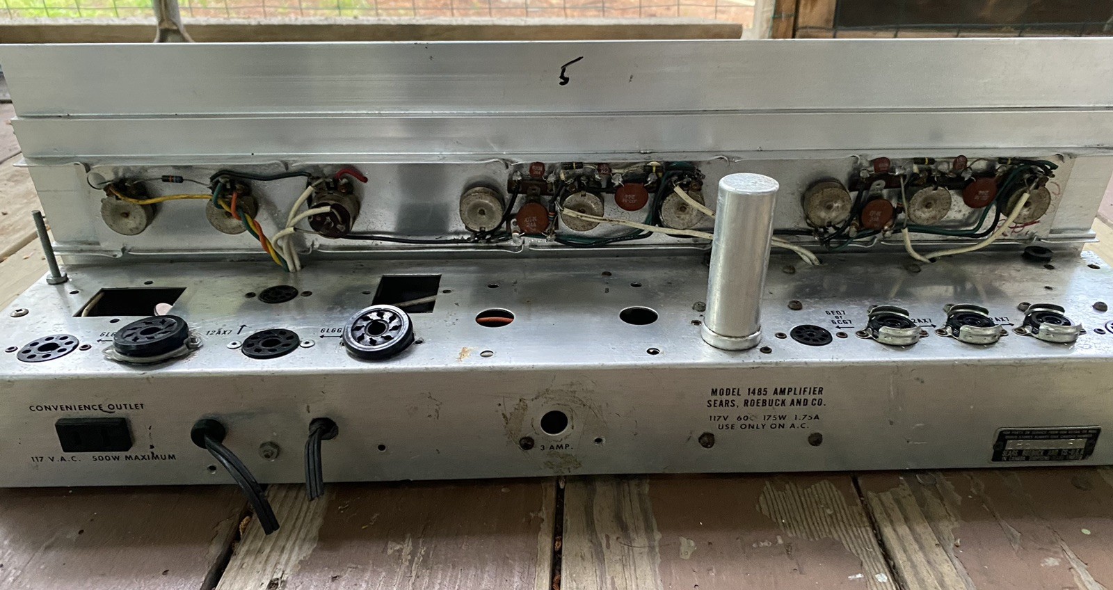1960’s Silvertone 1485 Chassis