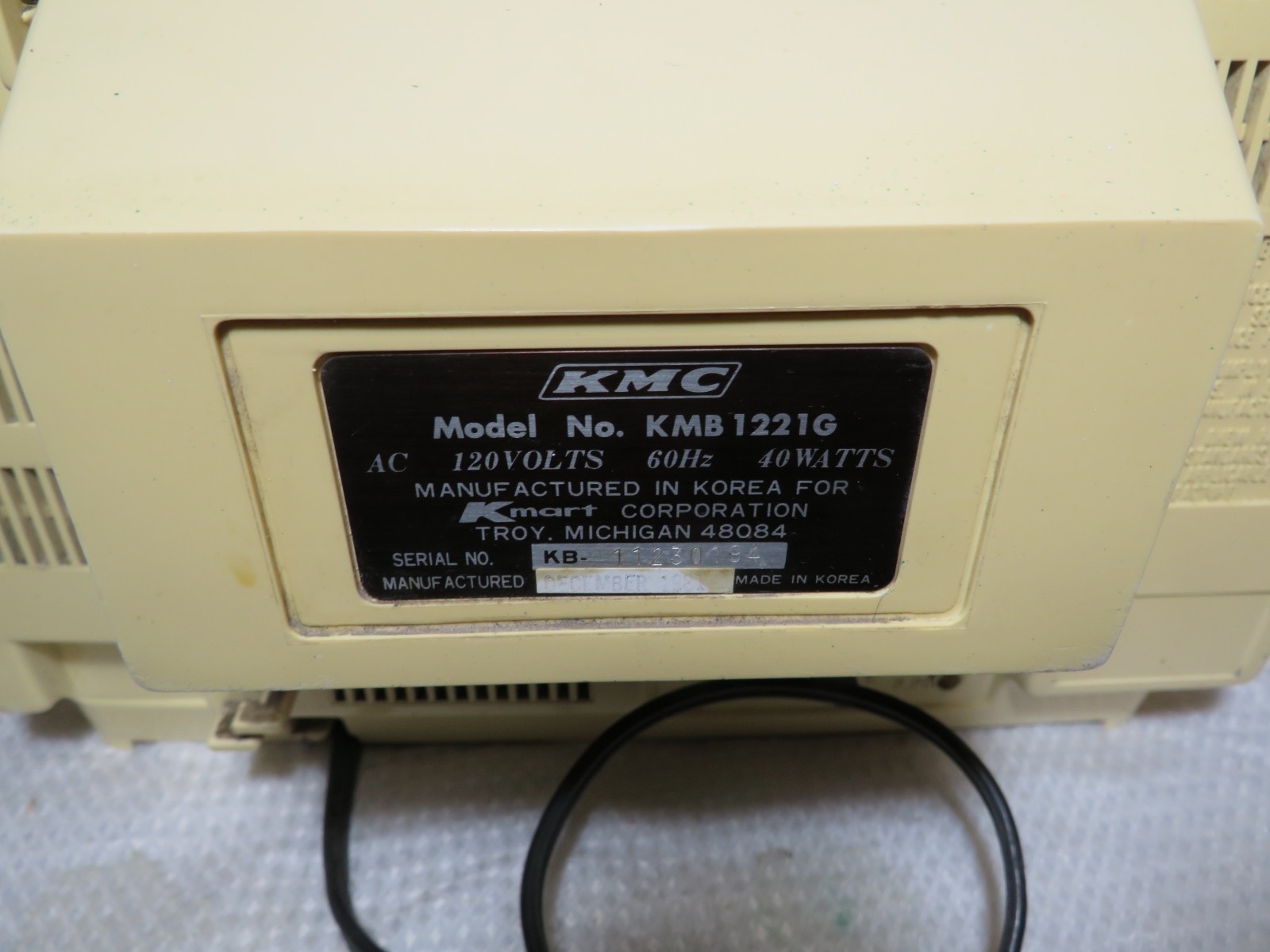 VTG 1984 Kmart KMC 12″ Portable TV CRT Television Cream KMB-1221G TESTED WORKS