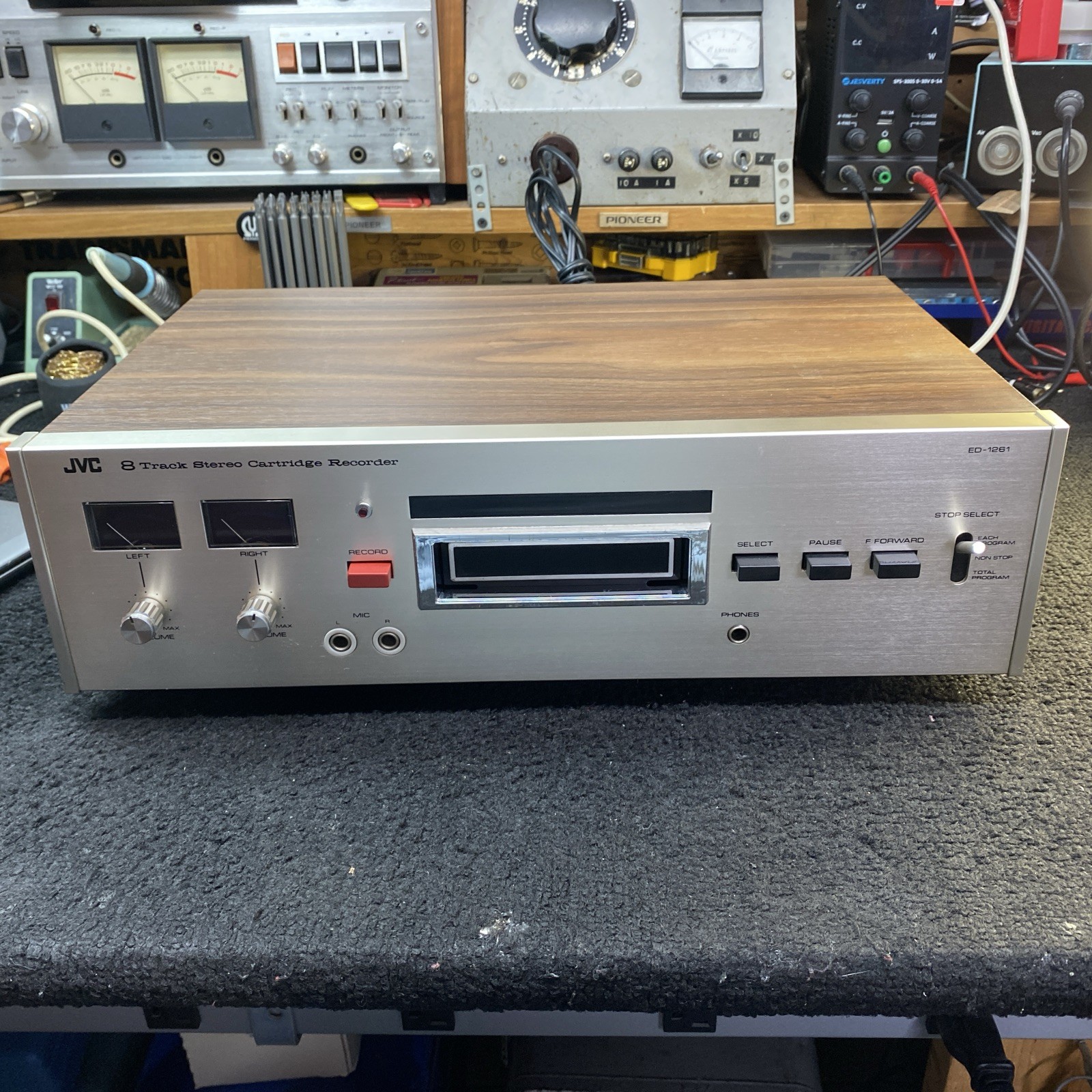 ⭐️ JVC ED-1261 8 Track Stereo Tape Player Recorder nice- for parts or repair