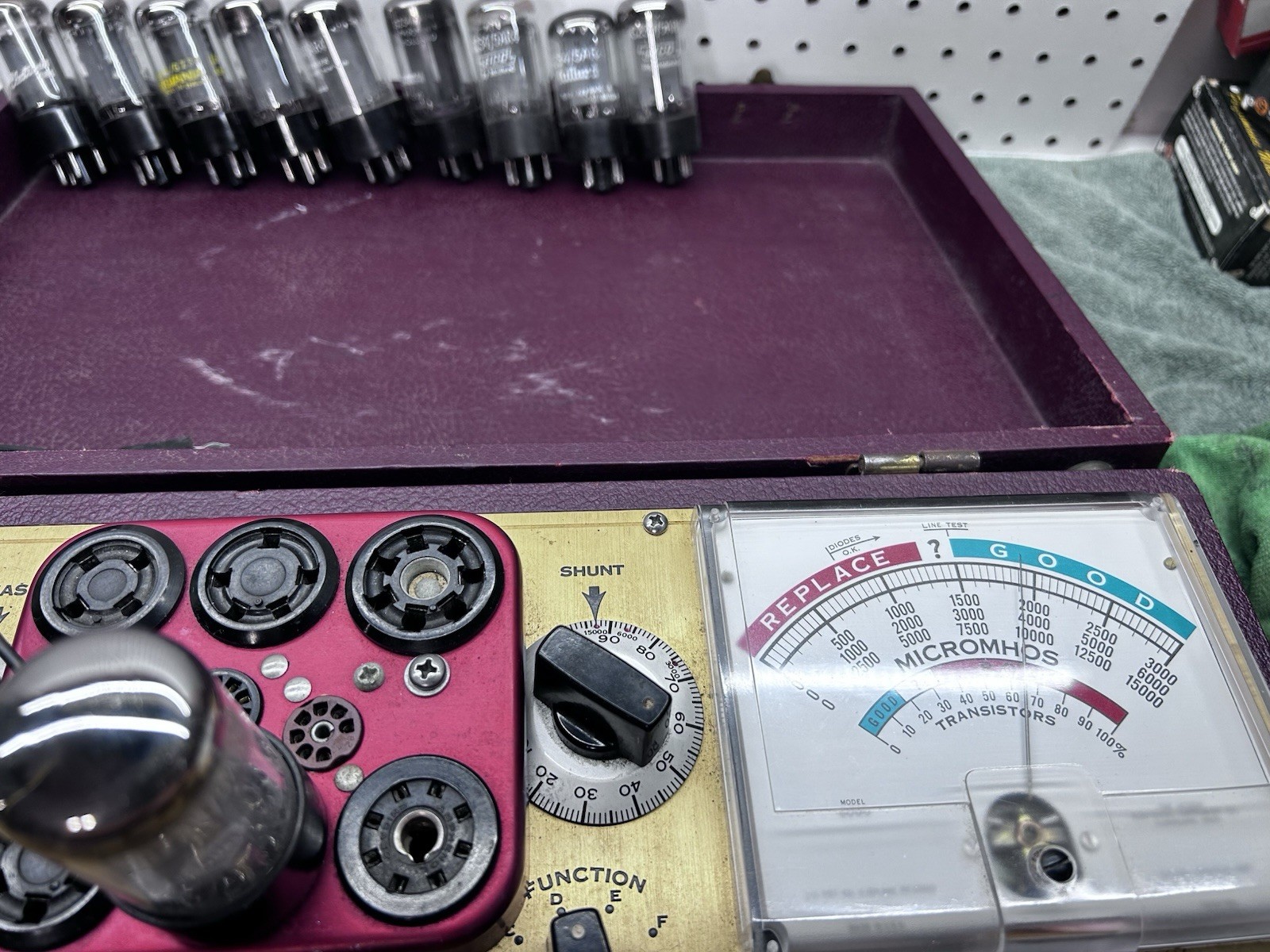 Mullard GZ34 5AR4 Shield Logo Audio Rectifier Tube. Recently Cal.Hickok Tested.