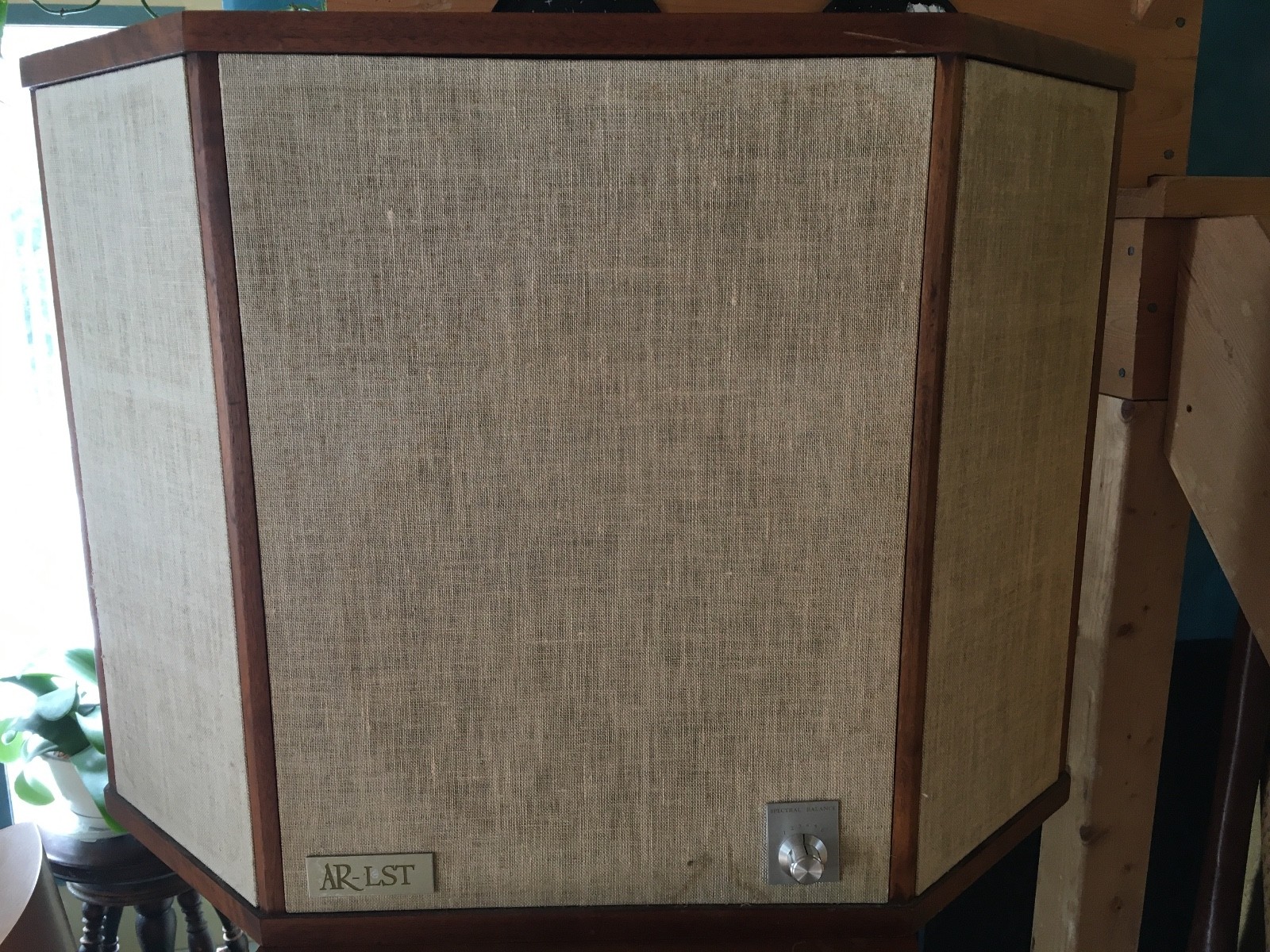 Acoustic Research ~ AR LST Speakers ~ Original Drivers & Fully Functioning