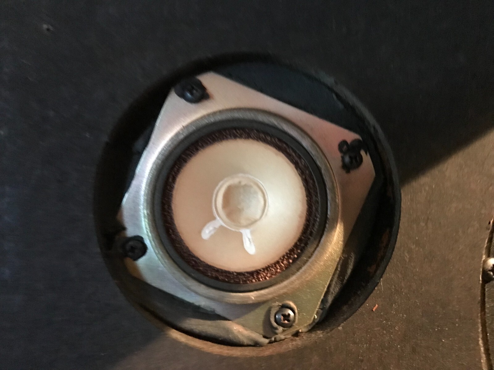 Vintage Pair Of Sony Speakers 2 Way 8″ Woofers Both Tested And Both Sound Great