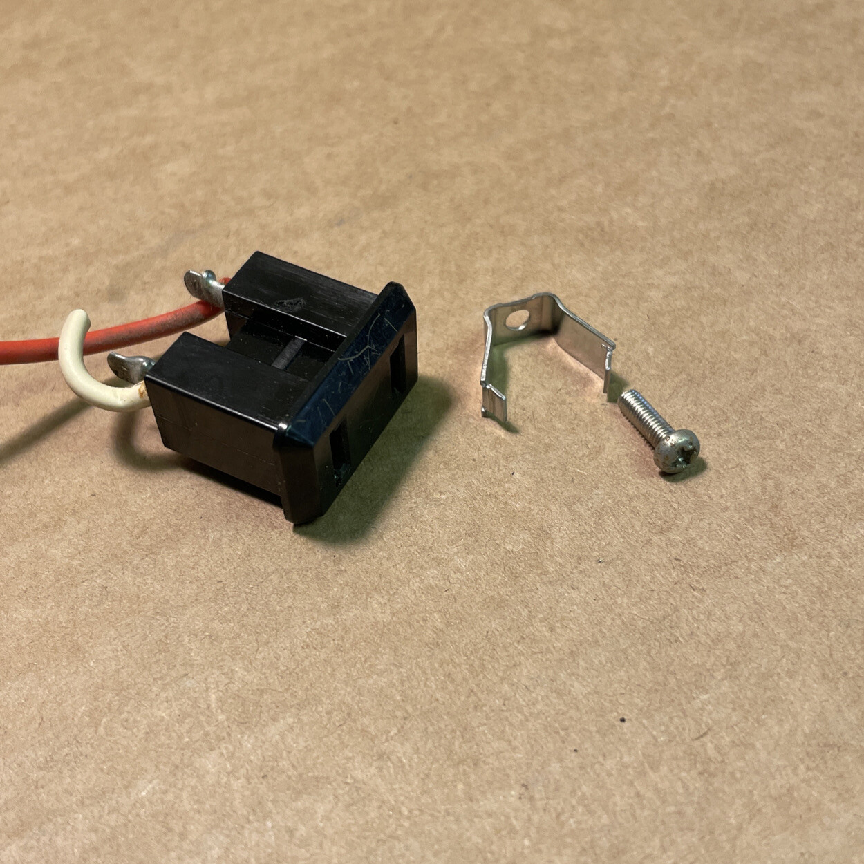 Kenwood KR-6600 Receiver Parts: Power Outlet Switched 100W