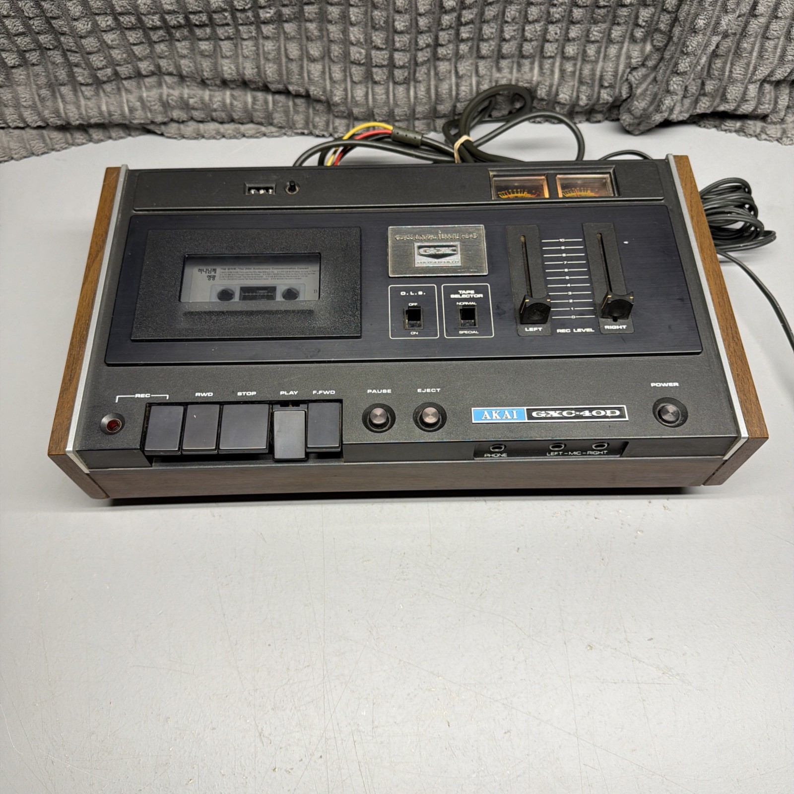 Vintage Akai GXC 40D Stereo Cassette Tape Deck Mult-Voltage TESTED Good Conditio