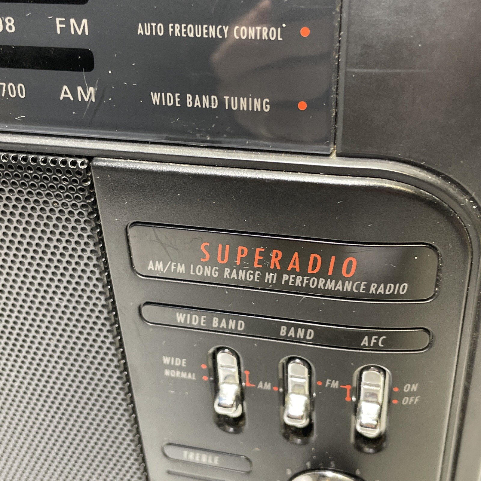 GE Superadio 7-2887A AM/FM Hi Performance Radio with Wide Band & Auto Frequency