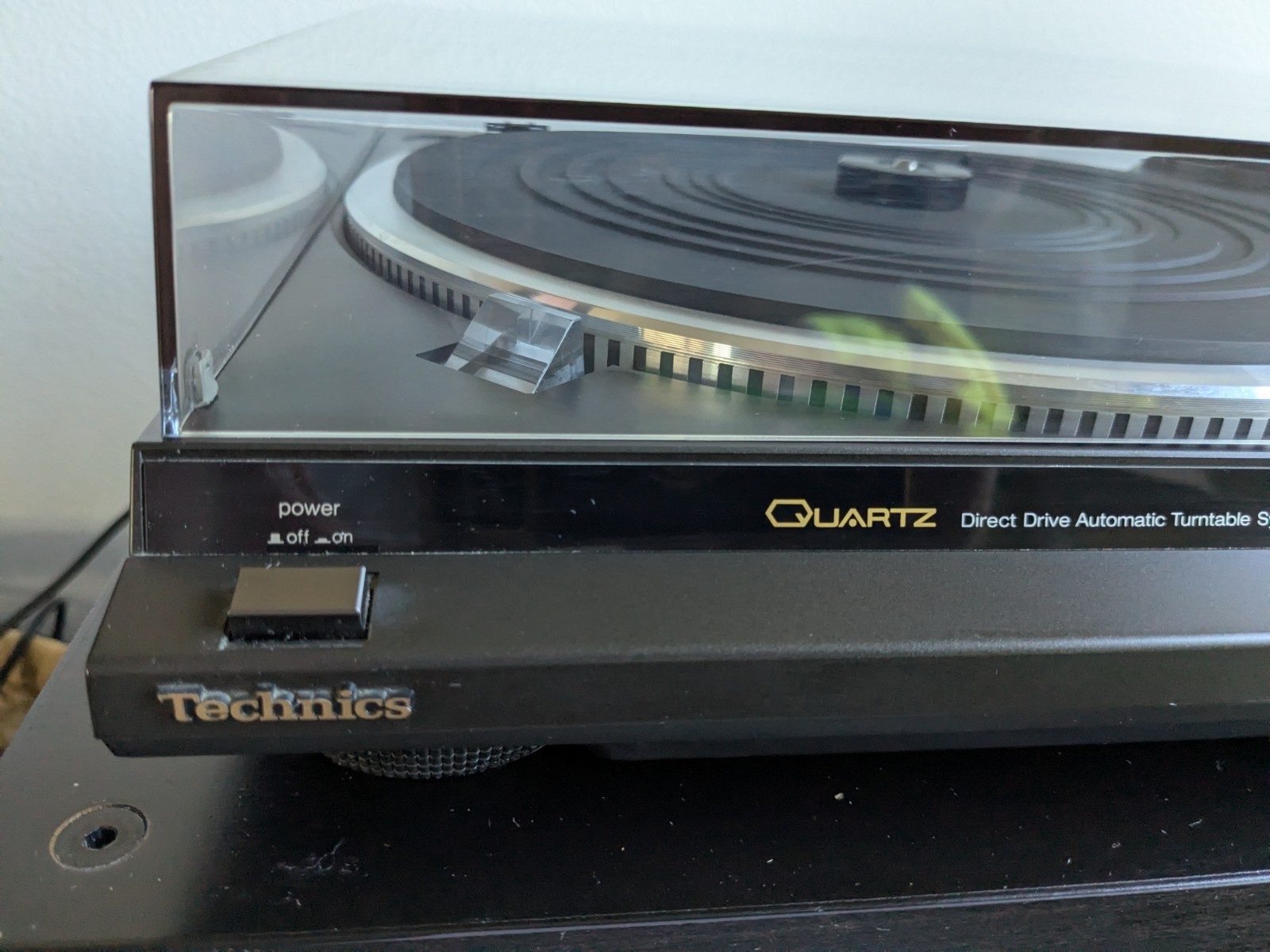 Vintage Technics SL-QD33 Quartz Direct Drive Auto Turntable Record Player Tested