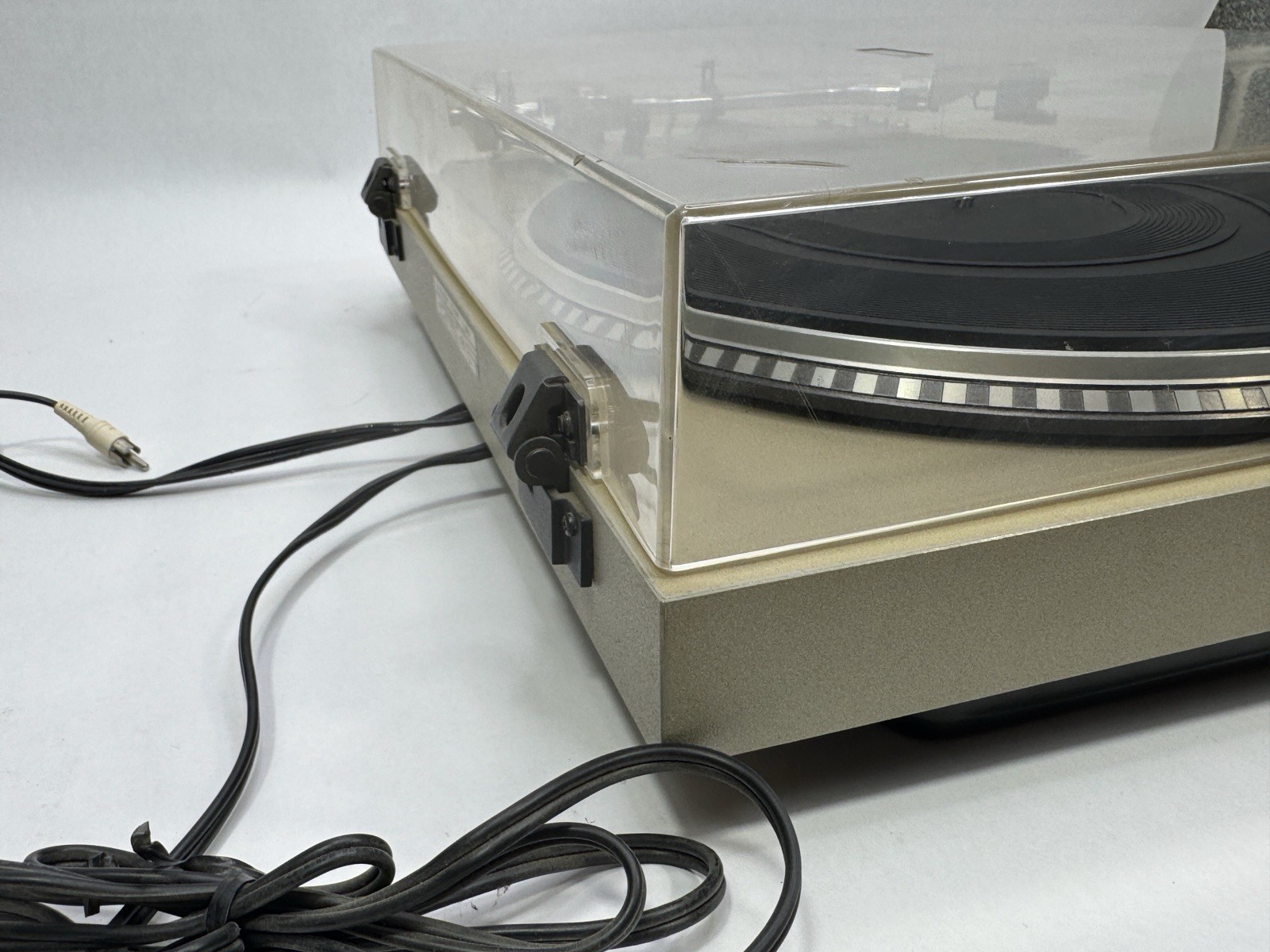 Pioneer PL-560 Quartz PLL Full Automatic Direct Drive Turntable Tested Works