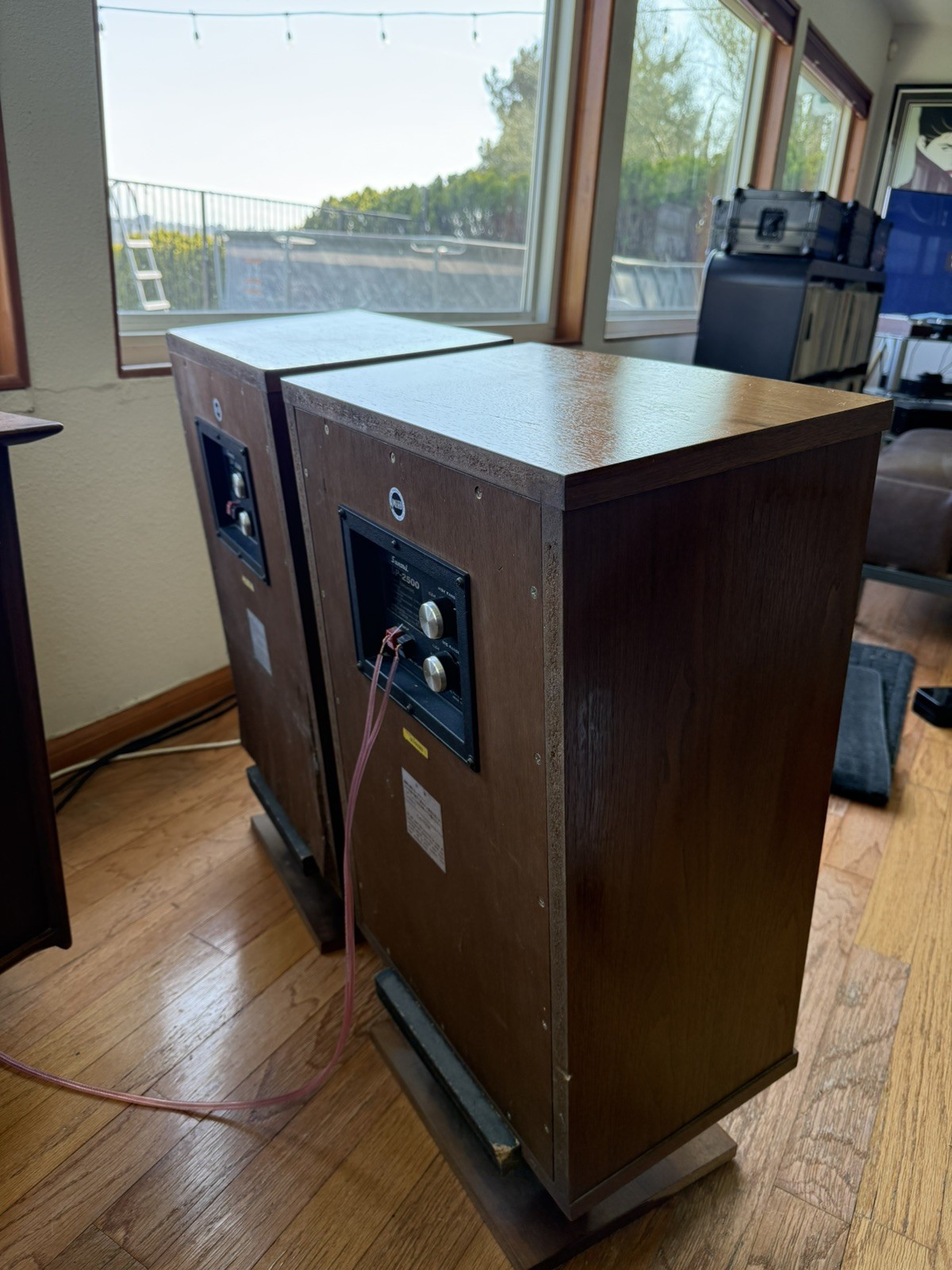 Vintage SANSUI SP-2500 speakers tested and working