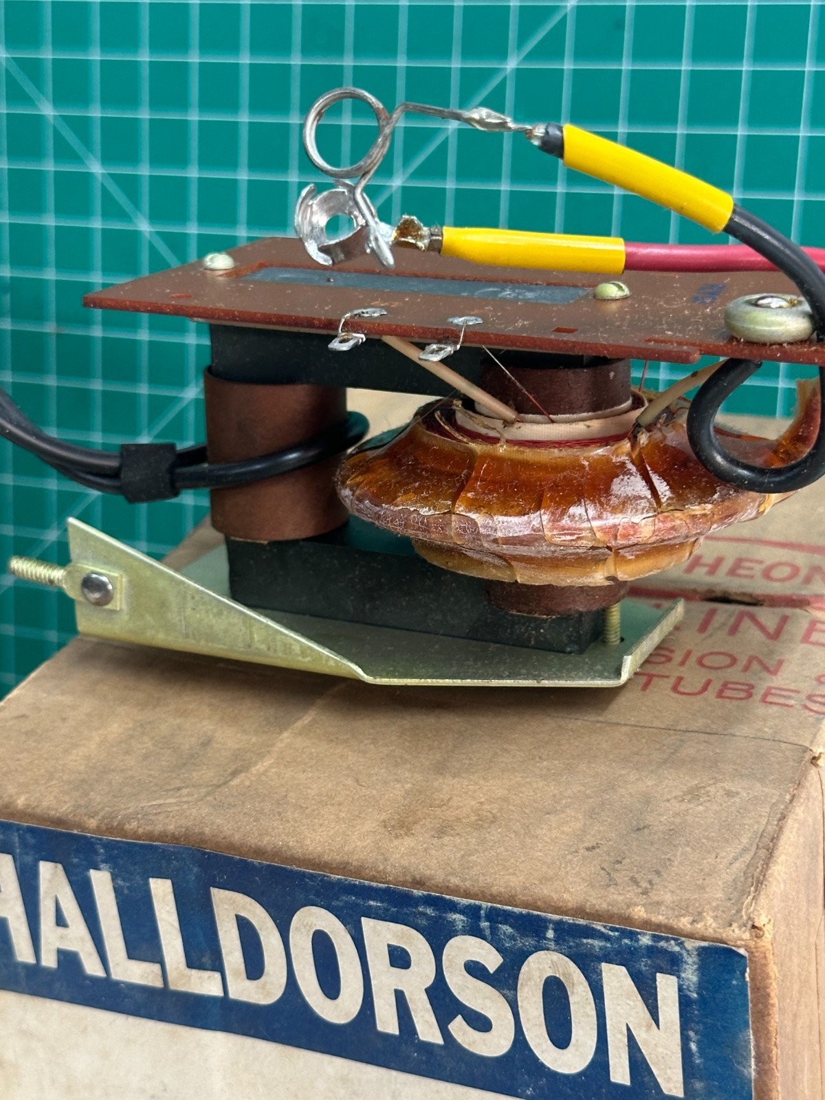 2-pack lot Halldorson FLY-92 Transformer Horizontal Output 70 DEG Sentinel 22E57