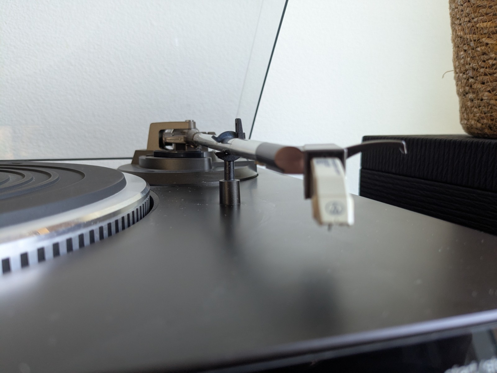 Vintage Technics SL-QD33 Quartz Direct Drive Auto Turntable Record Player Tested