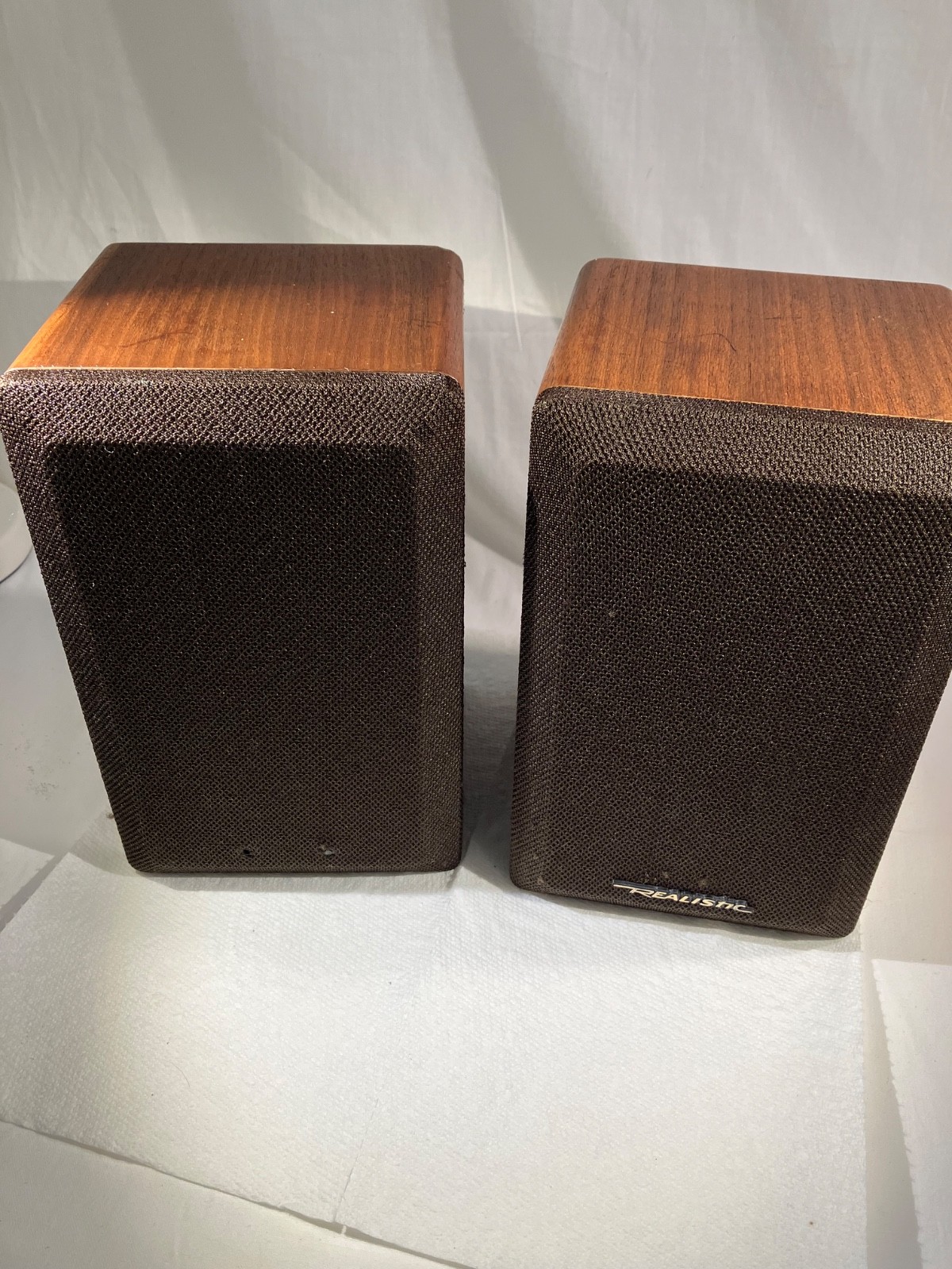 Realistic Book Shelf Speakers Minimus 40-2039A 40 Watt Tested Both Work Great