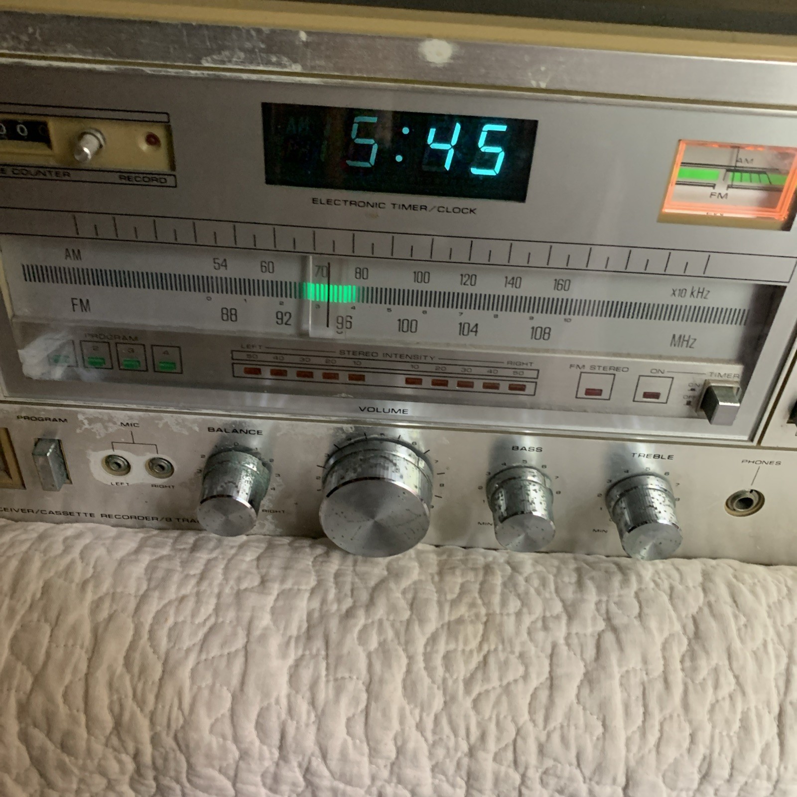 Soundesign PLL 6943 AM/FM Stereo Receiver w/ Cassette & 8-Track & Record Player