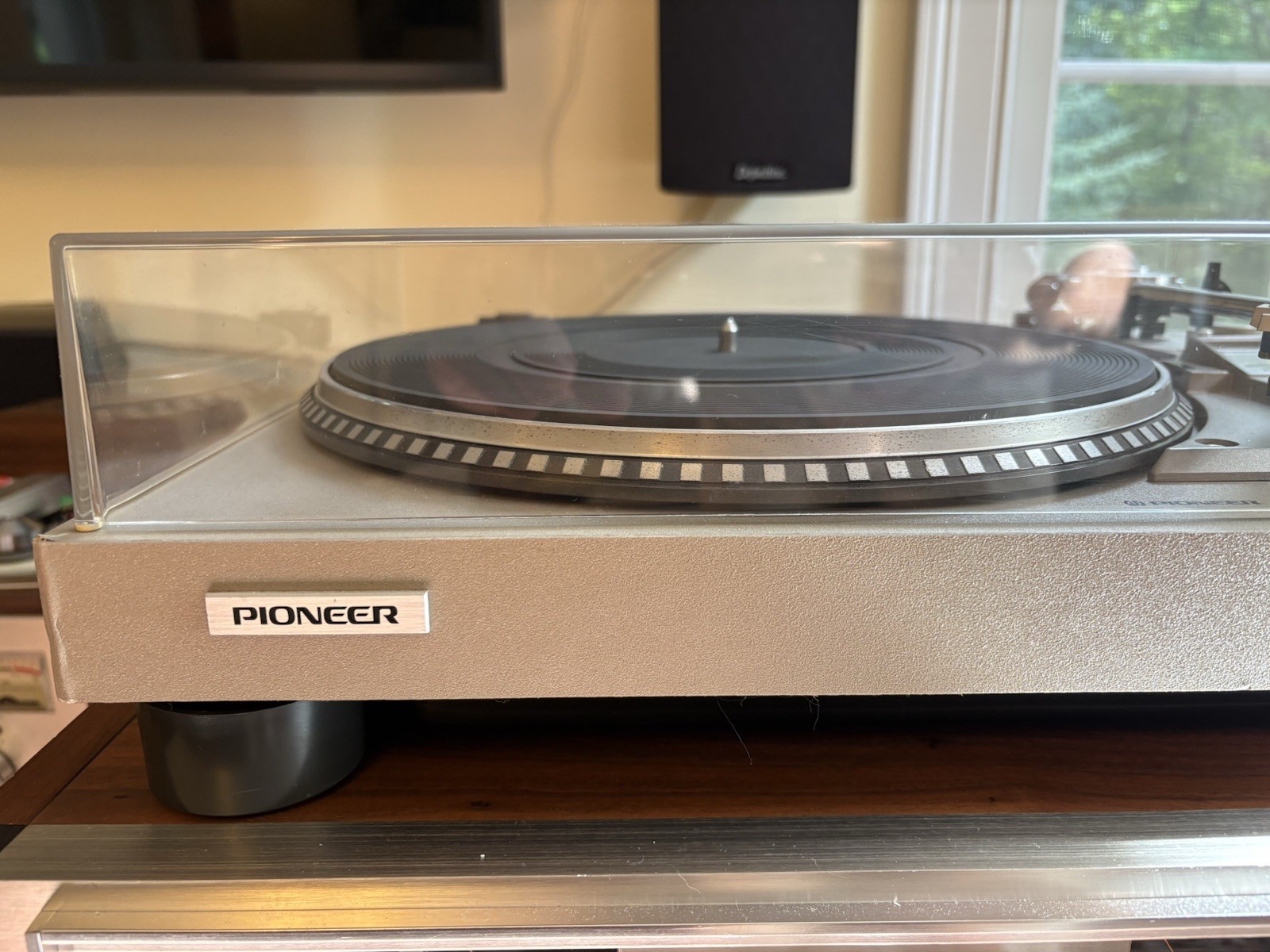 Pioneer PL-560 Vintage Pioneer Quartz-PLL – Read the Options to get it for less