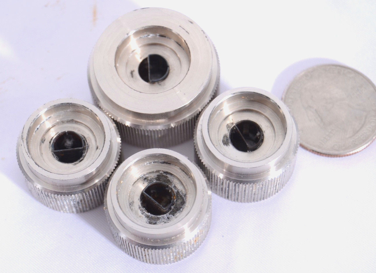 Set of 4 OEM Mac Mcintosh Black & Silver Tuning Knobs