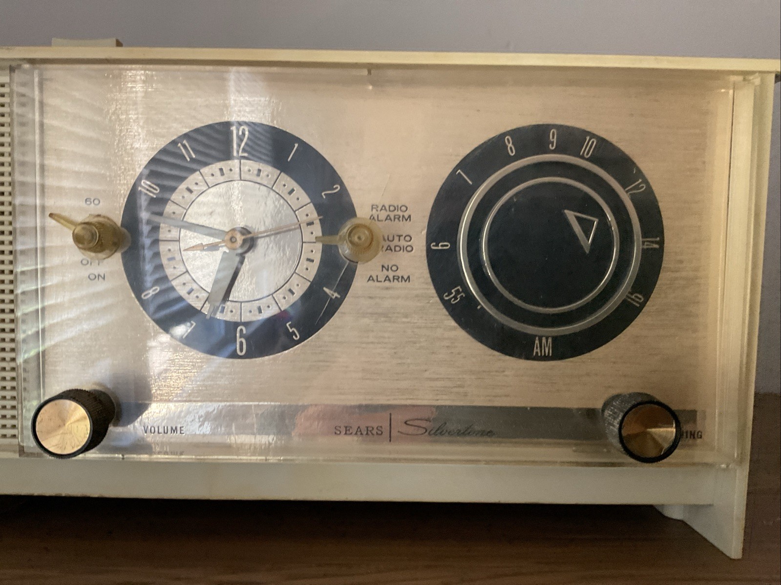 VTG 1950’s MCM Sears Silvertone MCM Ivory AM Clock Tube Radio-#5033-Working