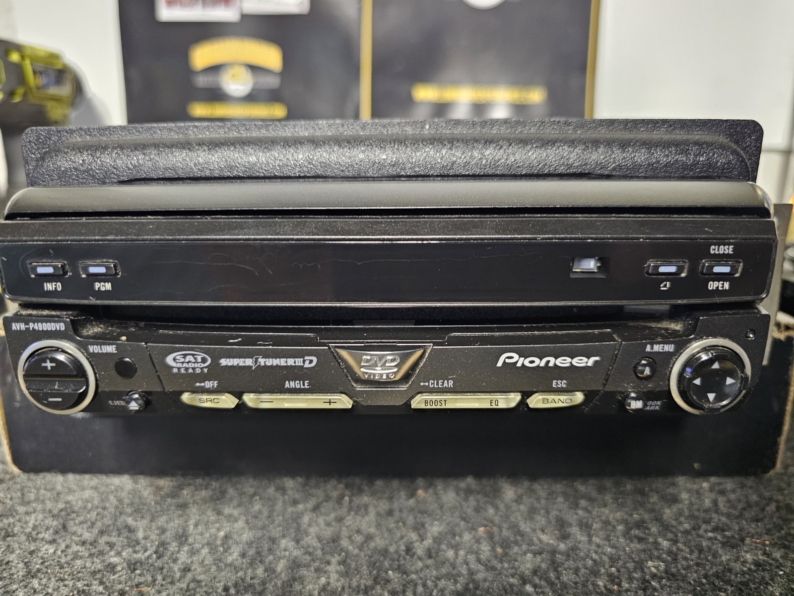 Pioneer AVH-P4900DVD 6.5″ Flip-Out DVD CD MP3 Receiver Tested Works 🌊🌊