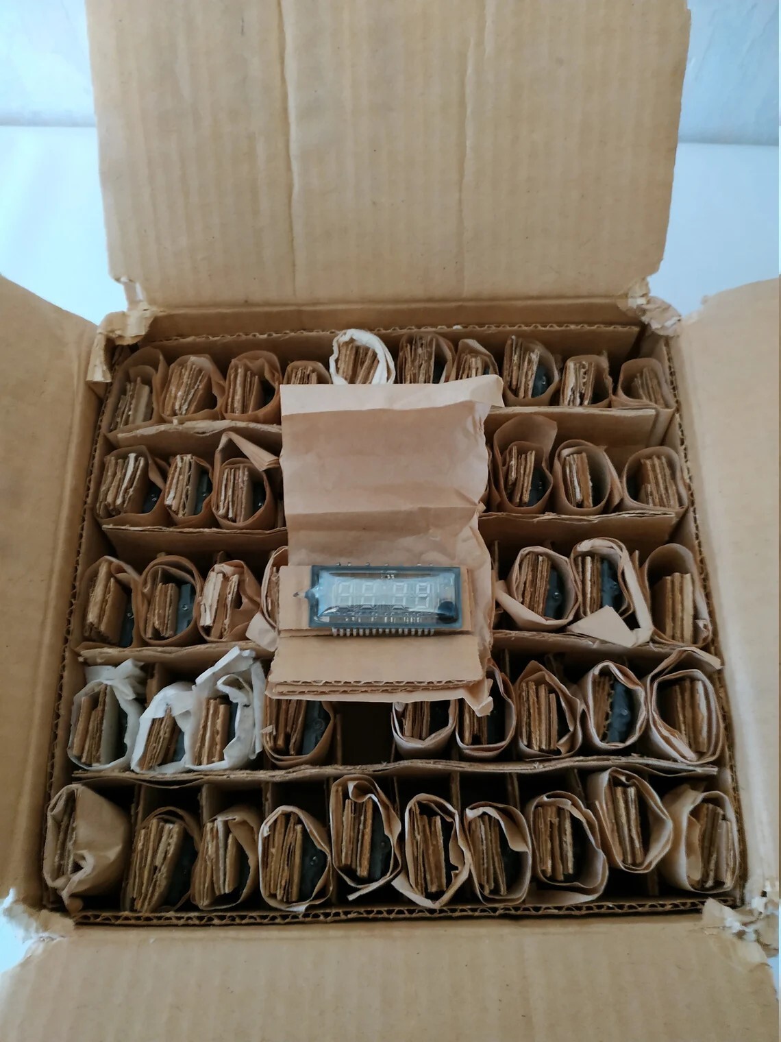 24 pcs NOS IVL2-7/5 FREE SHIPPING VFD digit display tubes Nixie Clock Watch