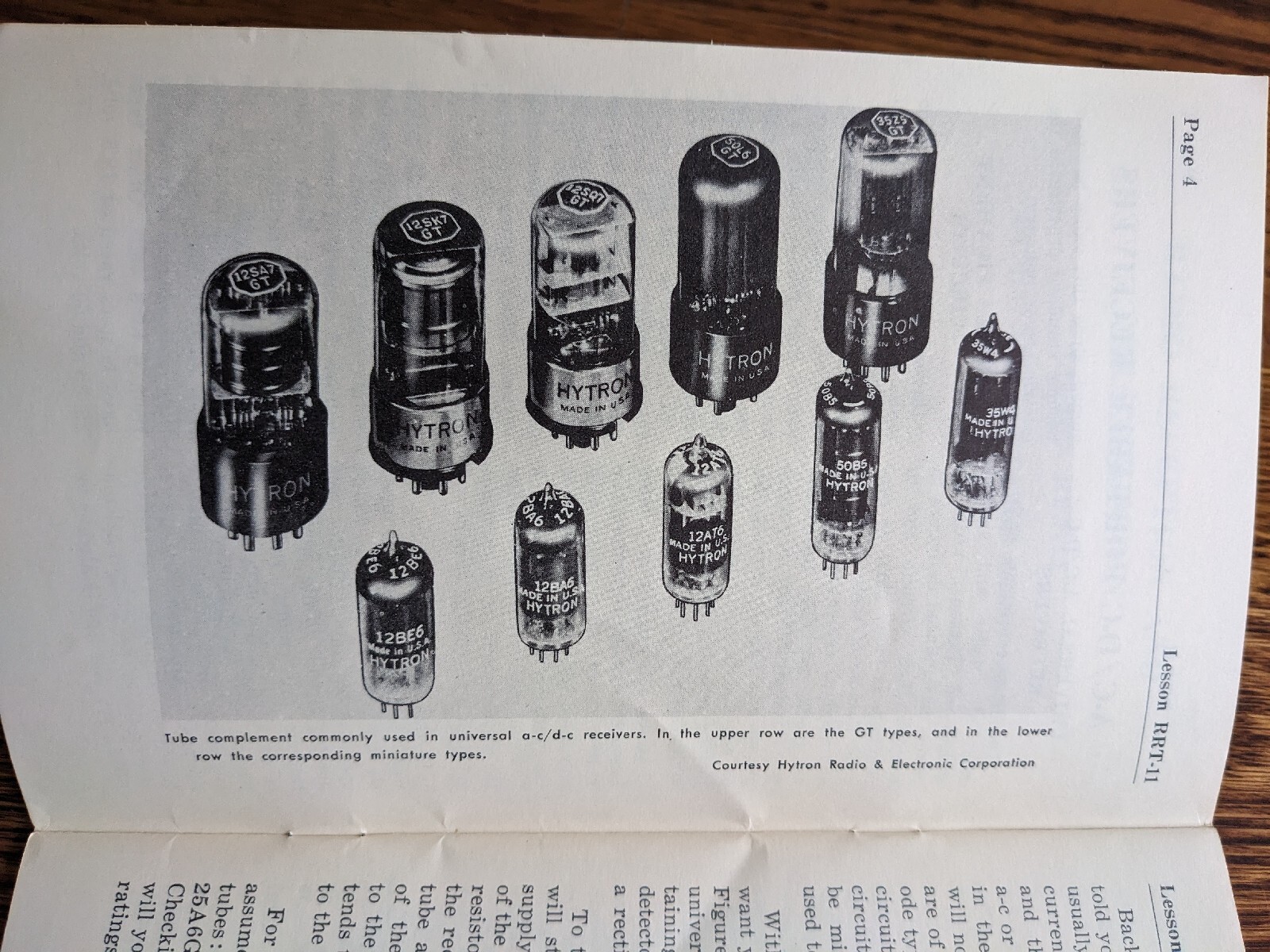 [Set of 15] Vintage De Forest’s Training Guides – Early TV, Radio & Electronics