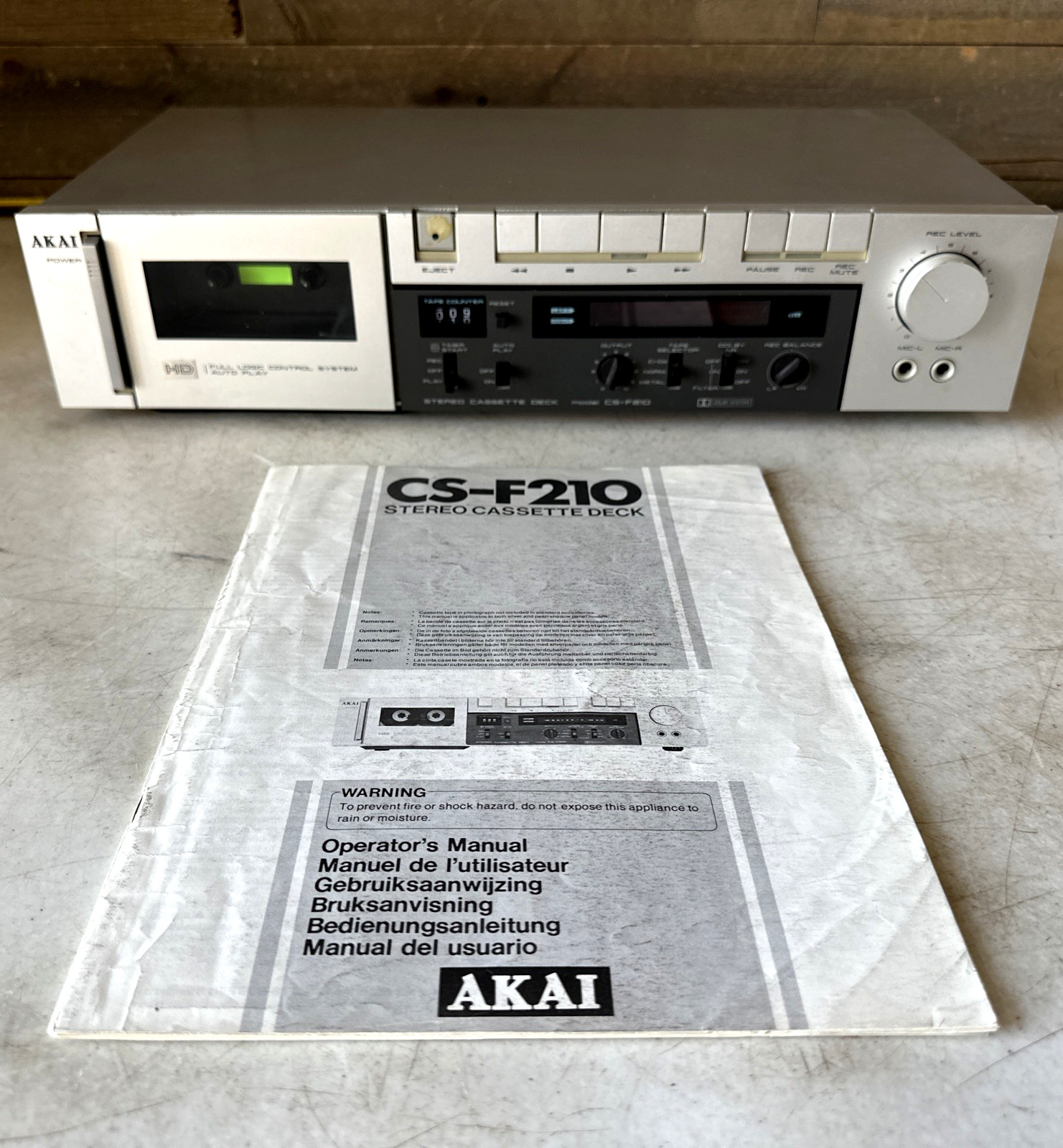 Akai Vintage Stereo Cassette Deck Model CS-F210 Tested Working Needs New Belt