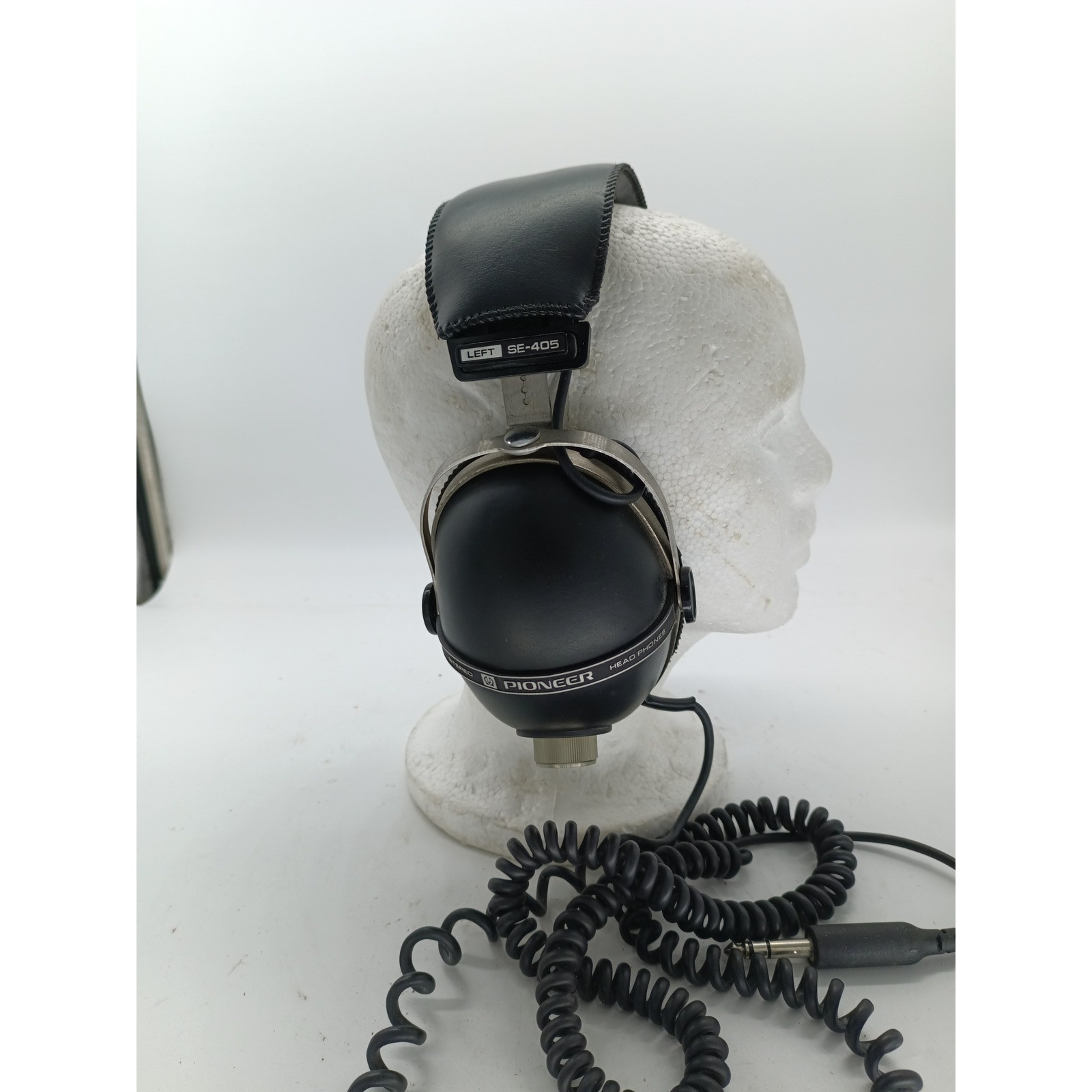 Vintage Pioneer SE-405 Stereo Headphones Black Silver Japan 1/4 Jack WORKS! r3