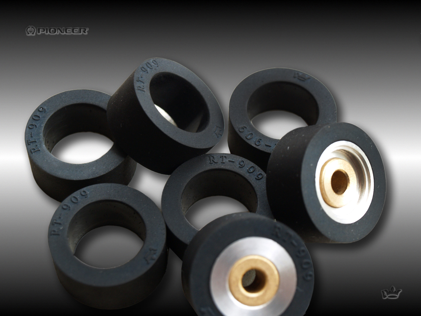 Pioneer RT-909/901 / 1 pair of NEW REPLACEMENT PINCH ROLLER TIRES