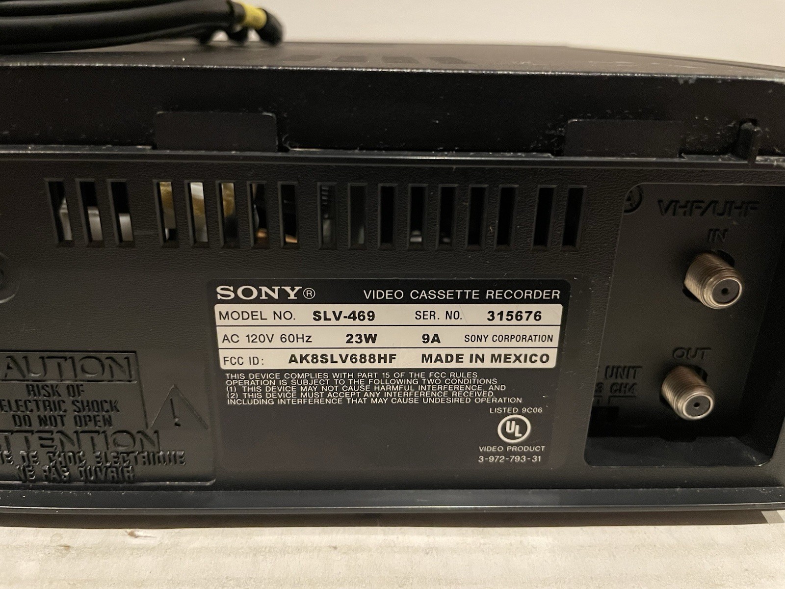 Sony SLV-469 VHS Player Recorder 4 Head Stereo VCR & Cable Tested Working *READ*