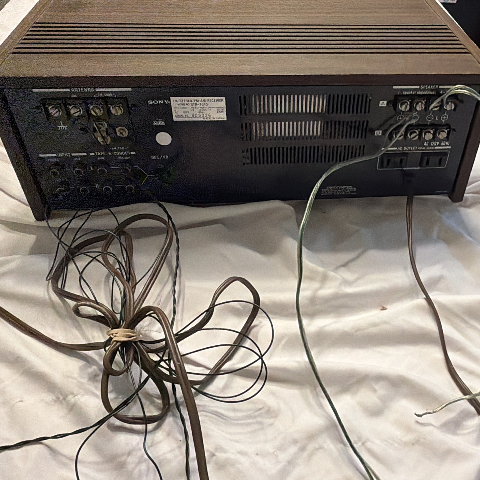 Sony STR-7015 Vintage FM Stereo FM-AM Receiver w/ Wood Case Cabinet