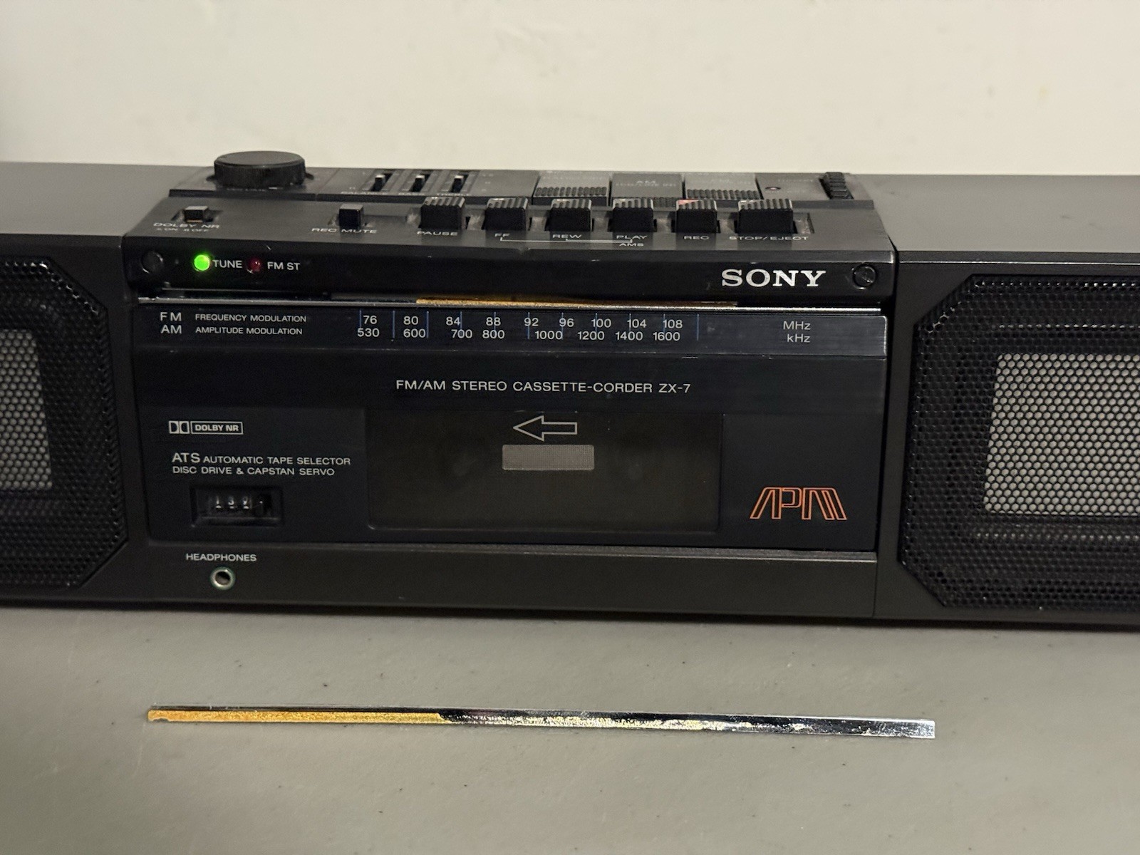 Vintage Sony AM FM Stereo Cassette-Corder 2 Bands Model ZX-7 “AS IS READ”