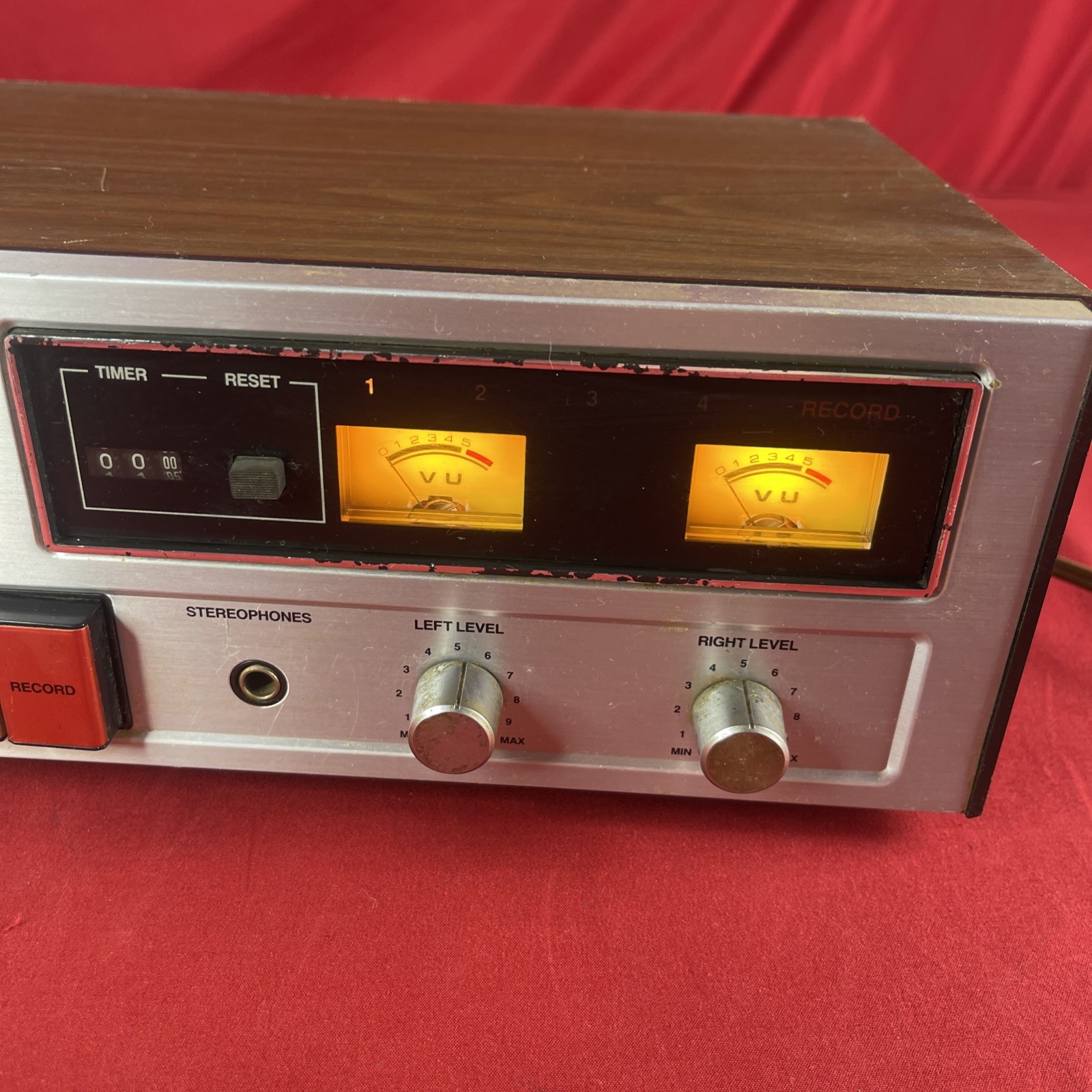 Craig (H260) Eight-Track Stereo Recorder Tape Player – Lights Up Untested