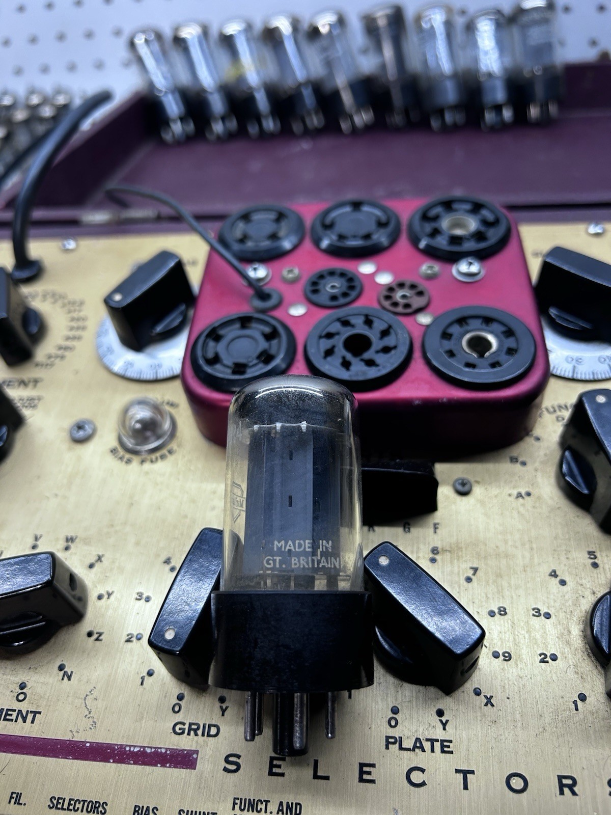 Mullard GZ34 5AR4 Shield Logo Audio Rectifier Tube. Recently Cal.Hickok Tested.