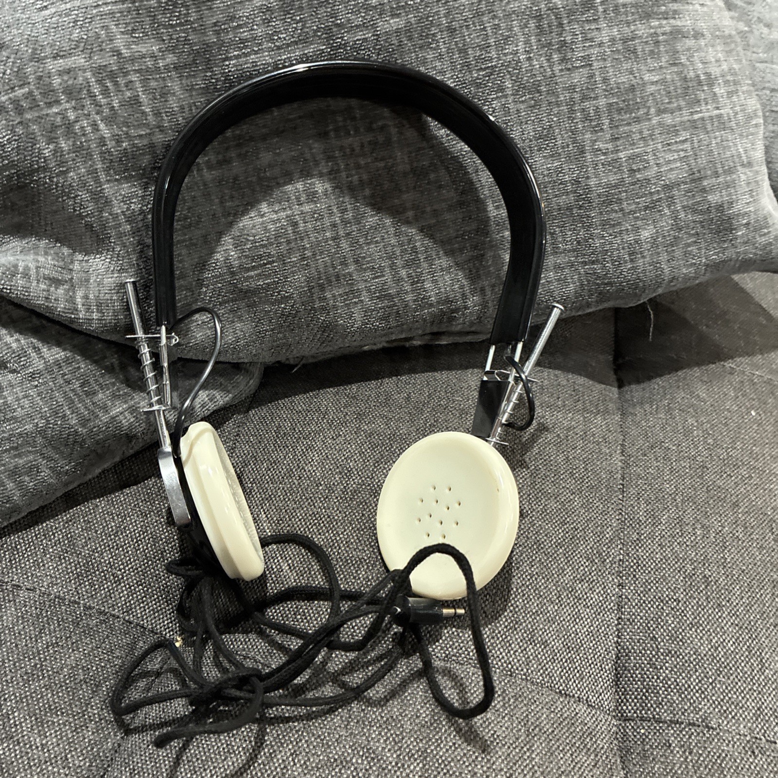 Vtg Mono Headphones Wired 3.5mm Plug Retro Transistor Radio Headset 50’s/ 60’s